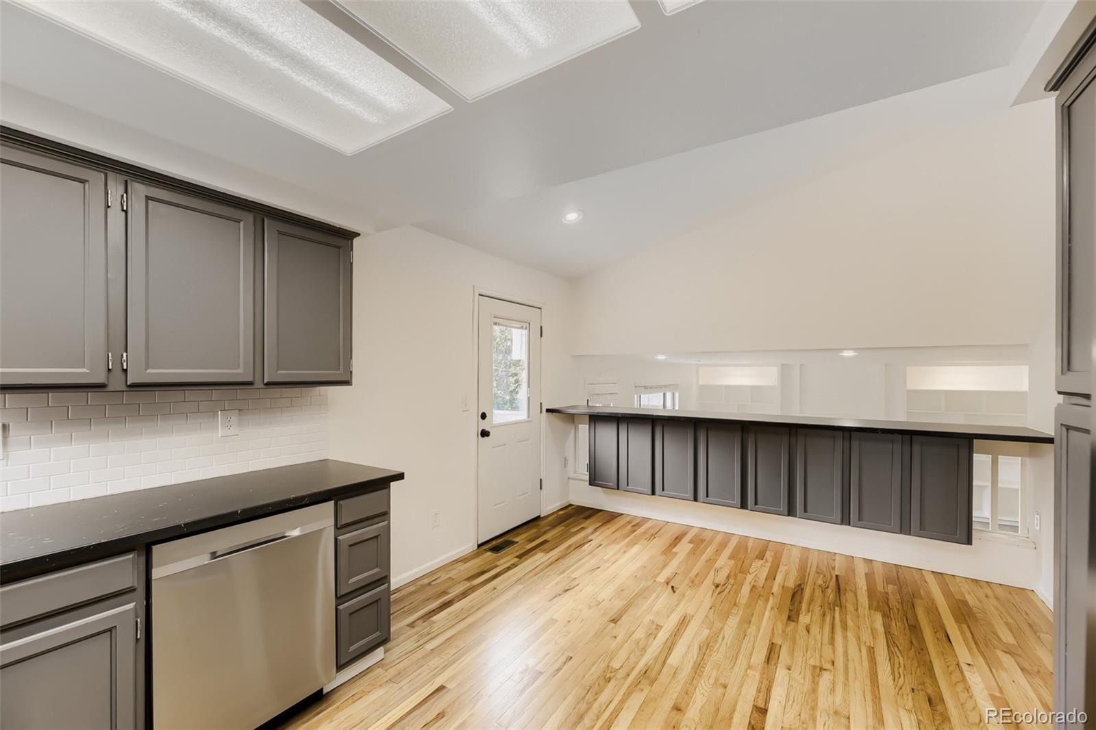 5038 S Evanston Street