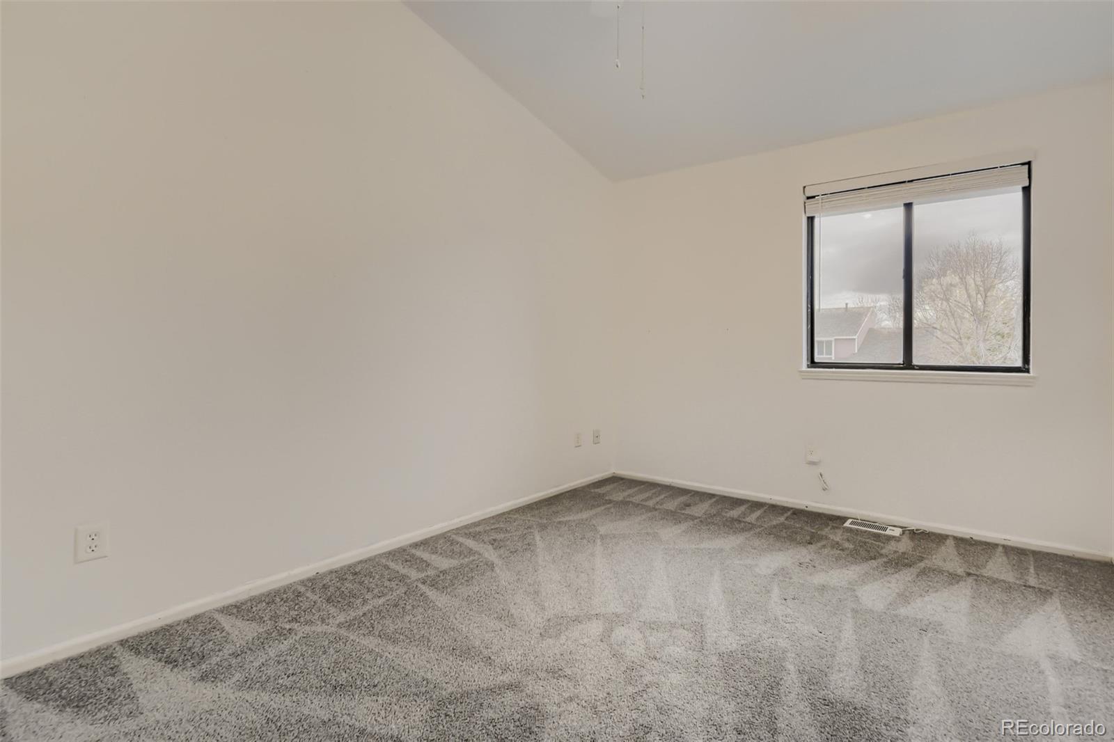 5038 S Evanston Street