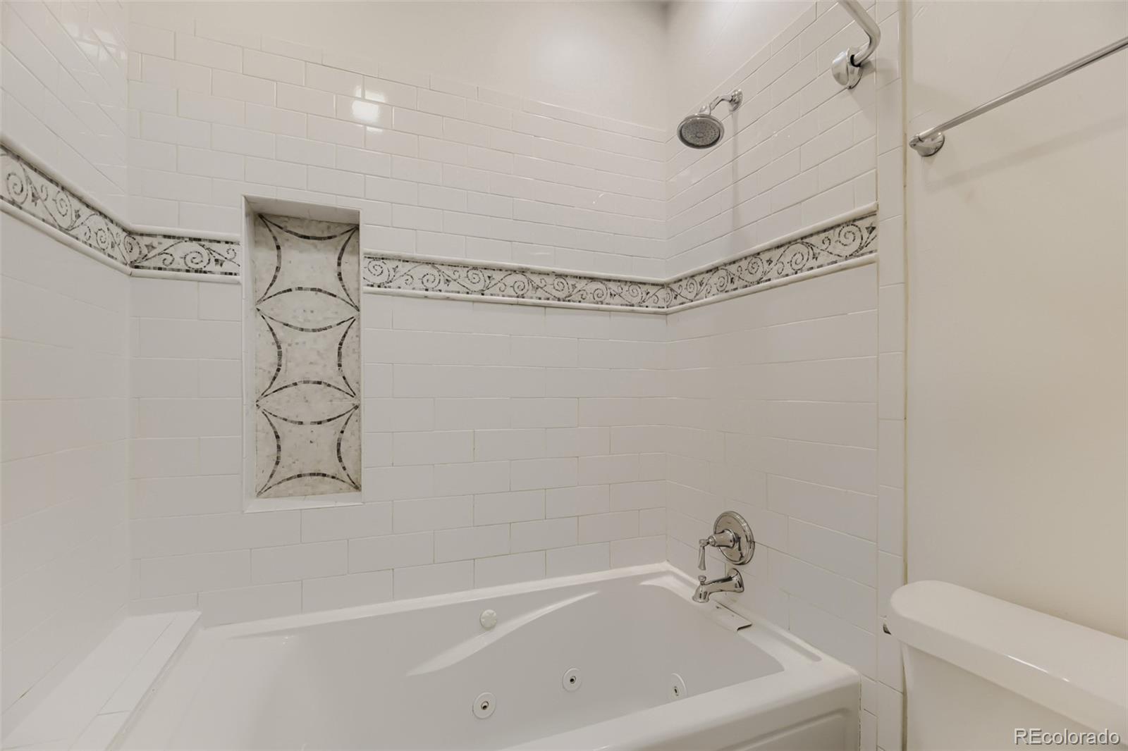 5038 S Evanston Street