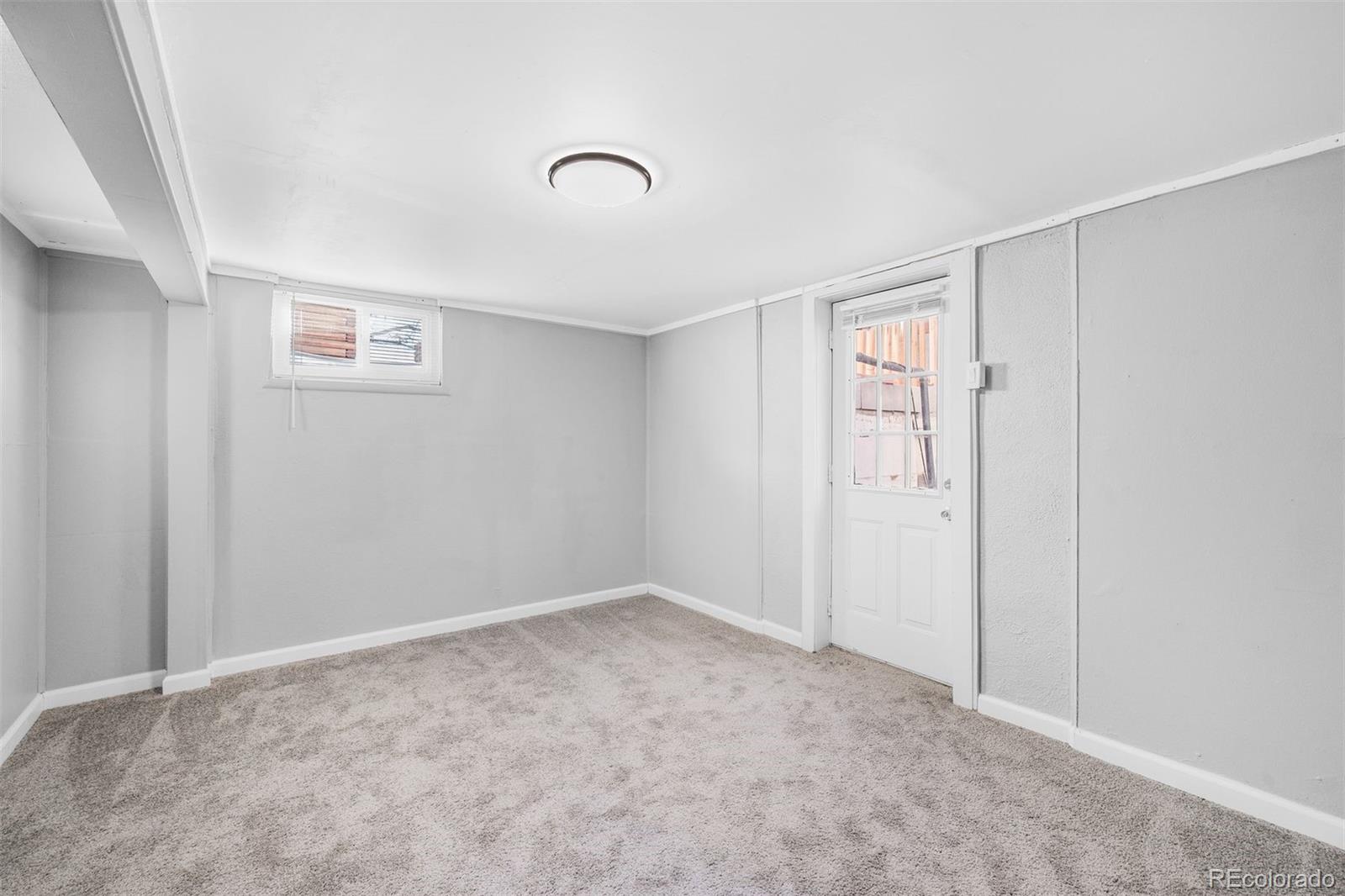 1187 Syracuse Street