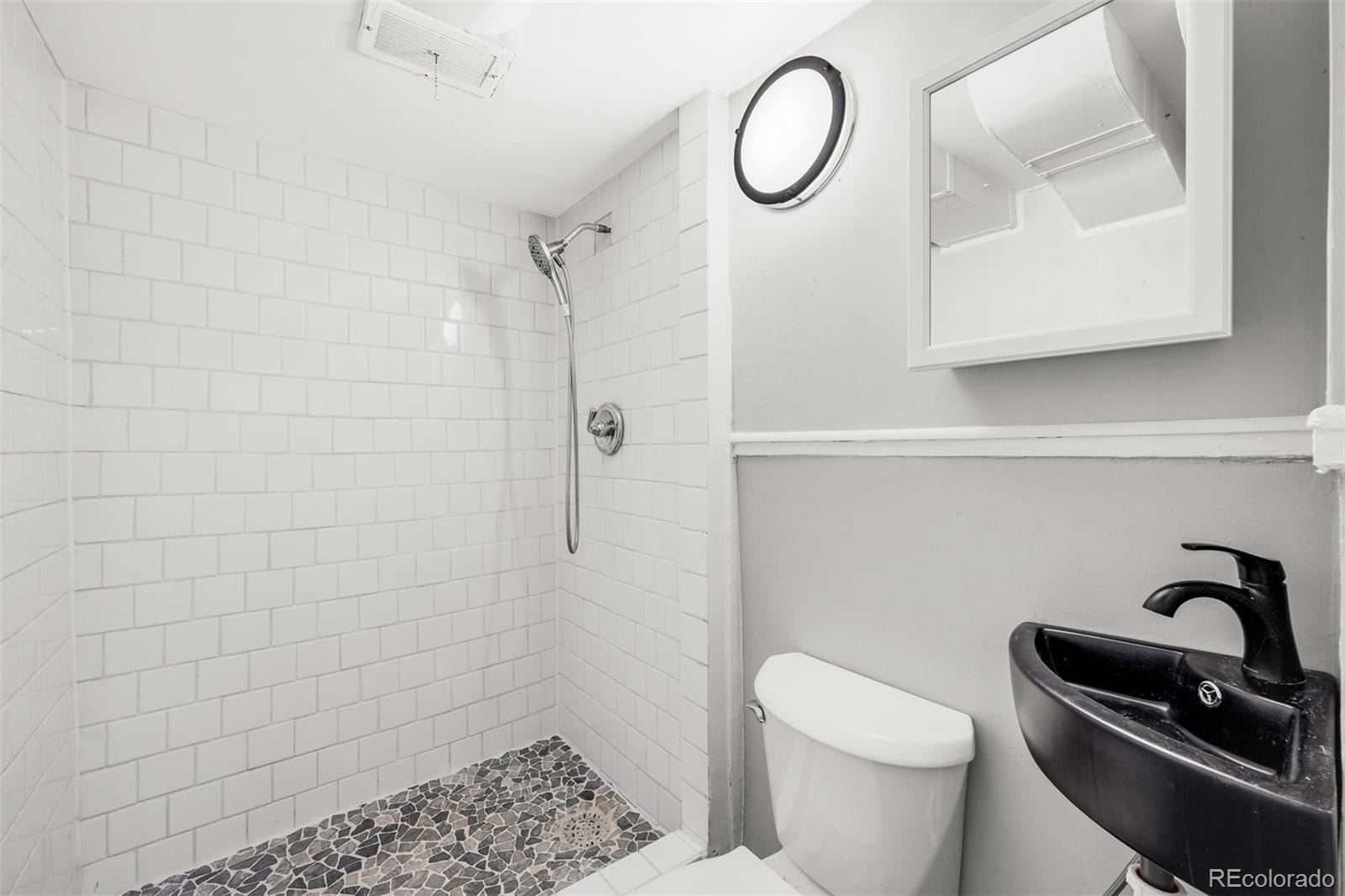 1187 Syracuse Street