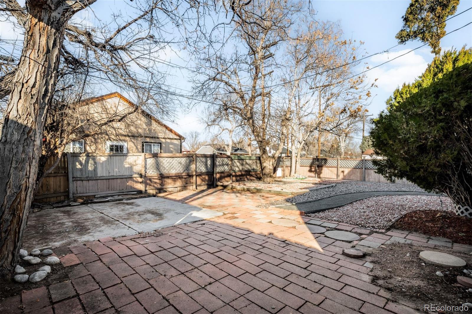 1187 Syracuse Street