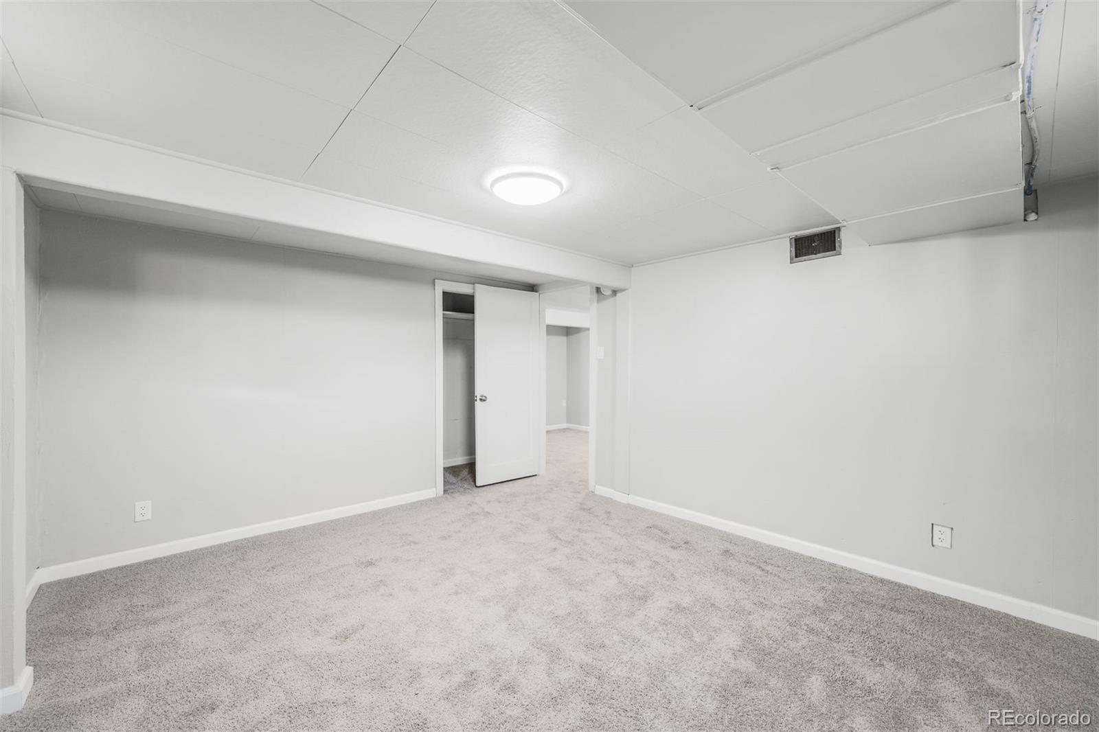 1187 Syracuse Street