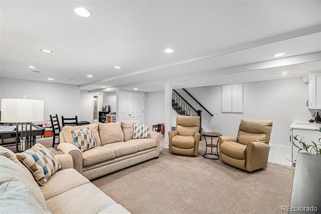 9705 Westbury Circle