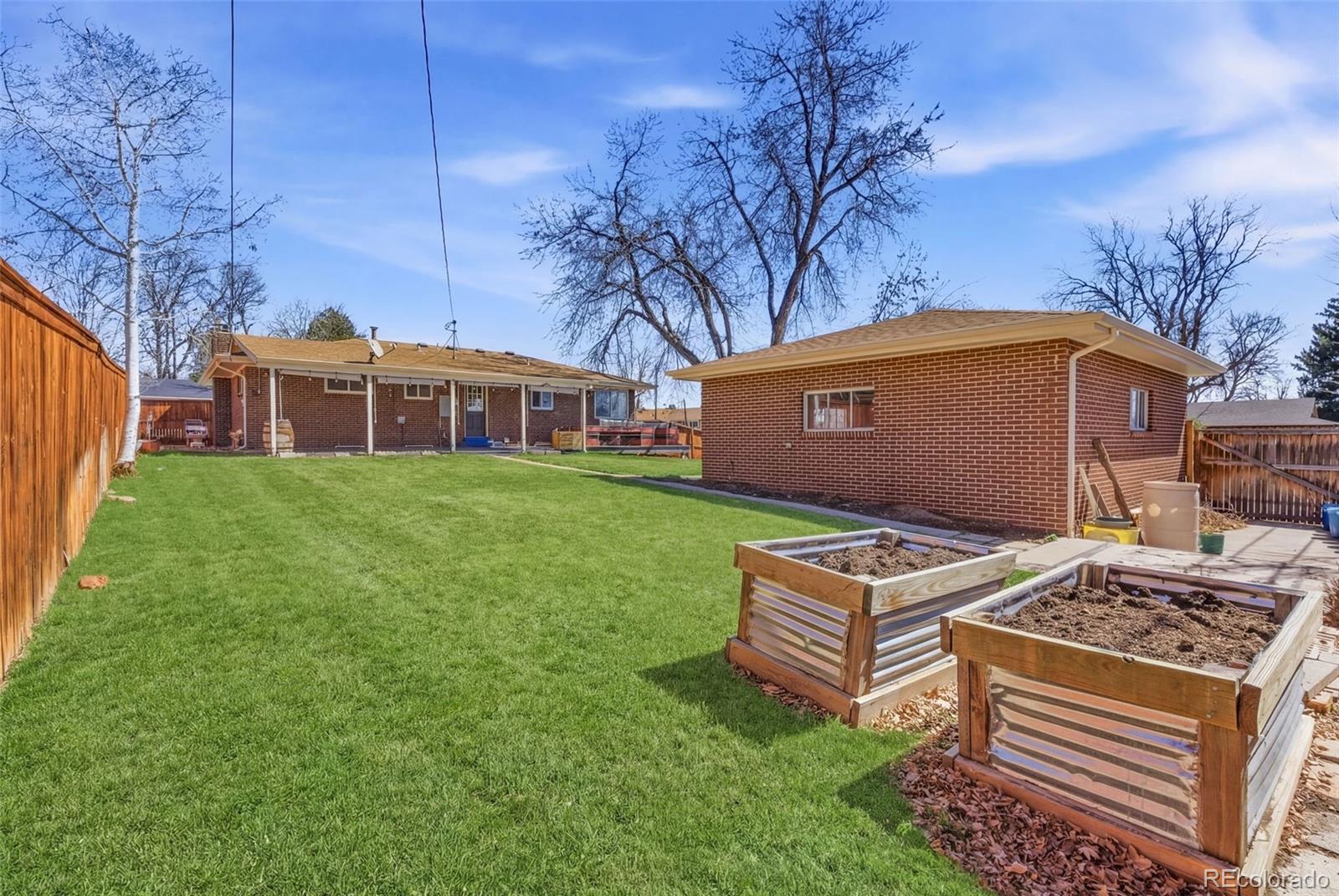 2797 S Benton Street