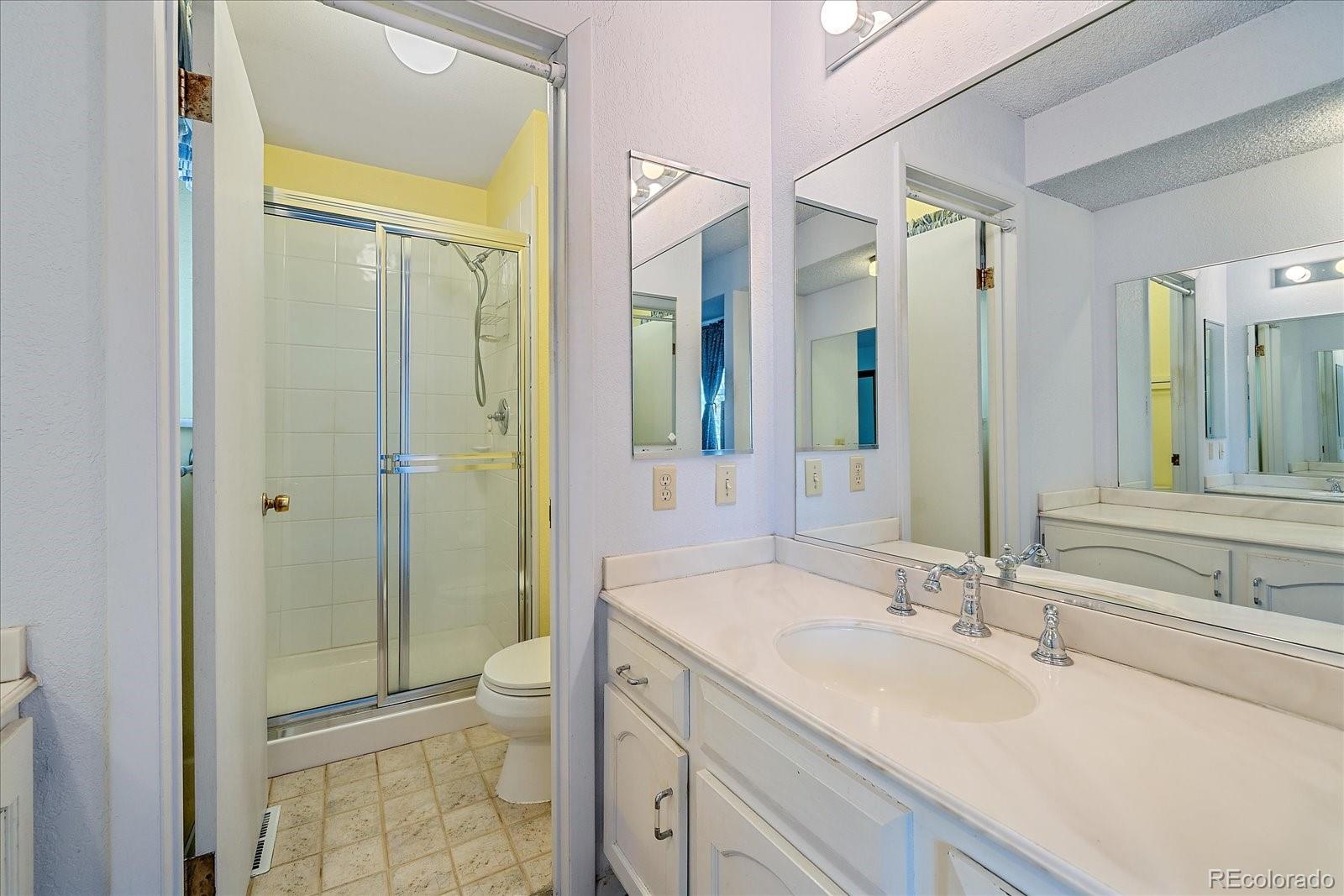 3822 S Idalia Street