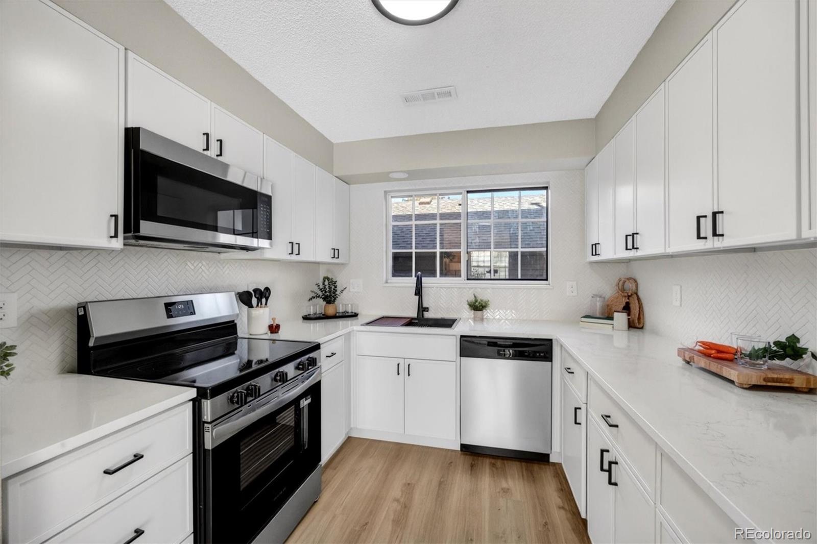 3459 S Ammons Street Unit: 4-7