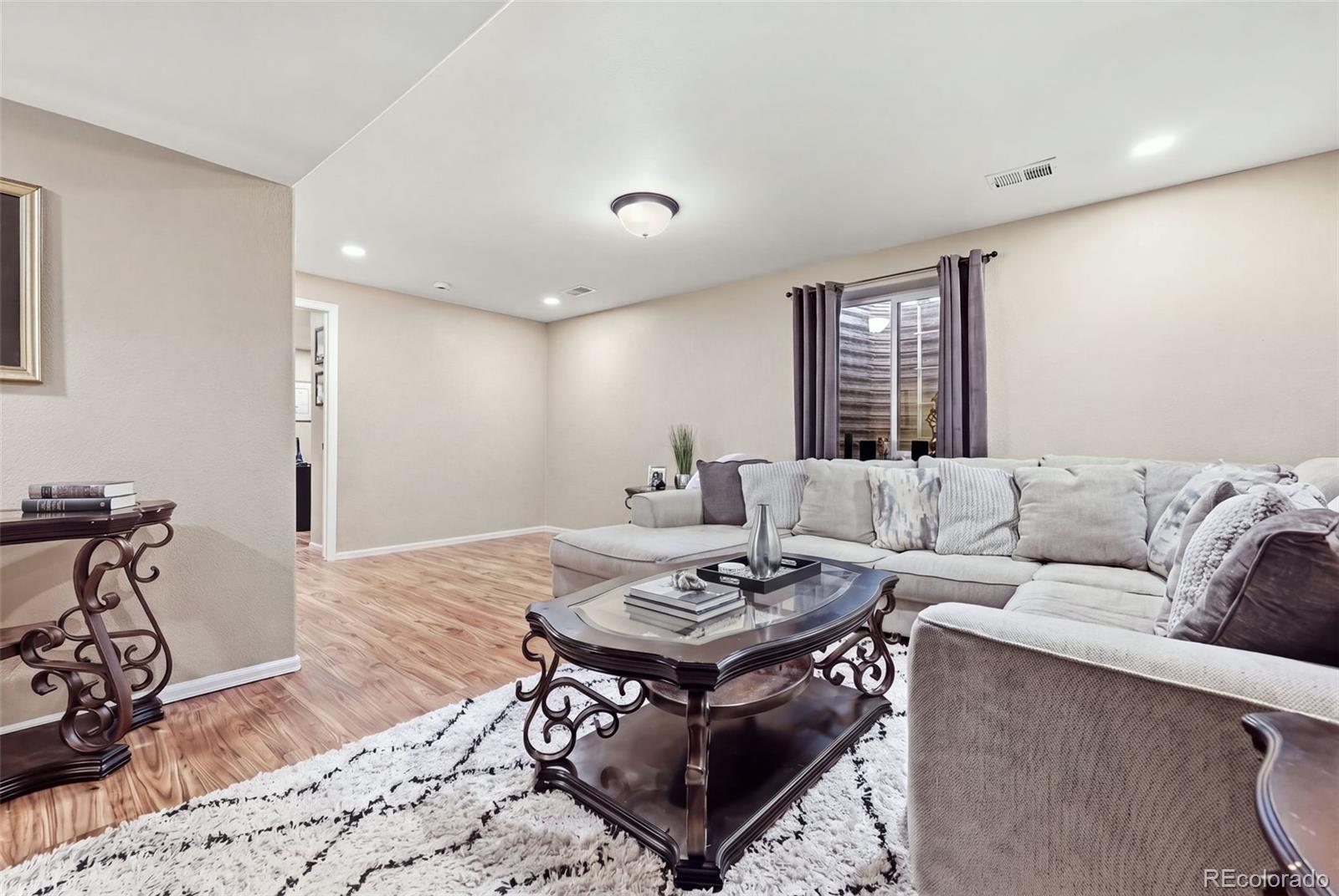 4204 Paddock Drive