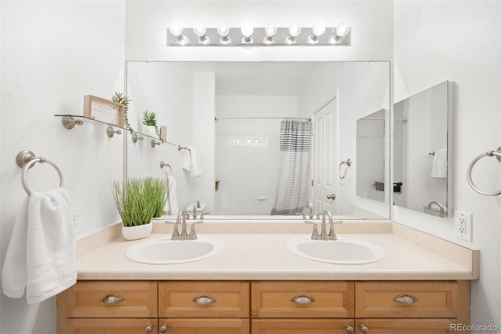 4024 S Carson Street Unit: 104