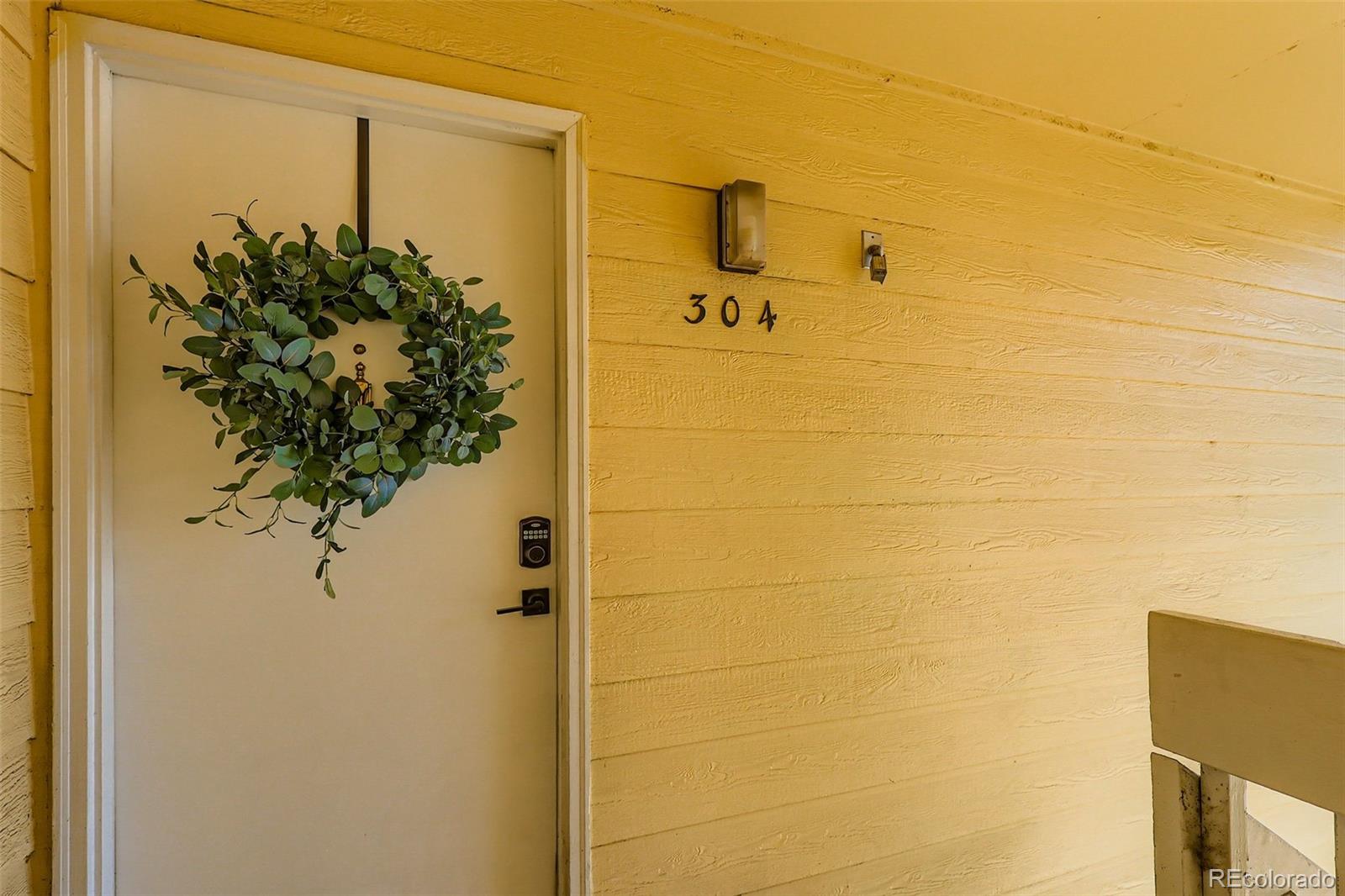 12512 E Cornell Avenue Unit: 304