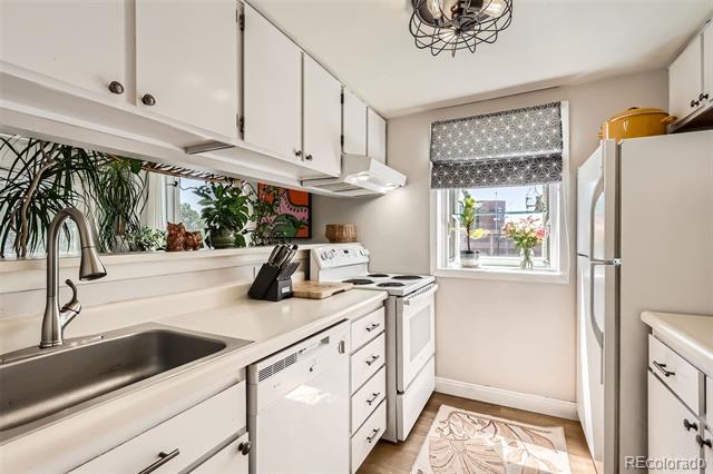 12512 E Cornell Avenue Unit: 304