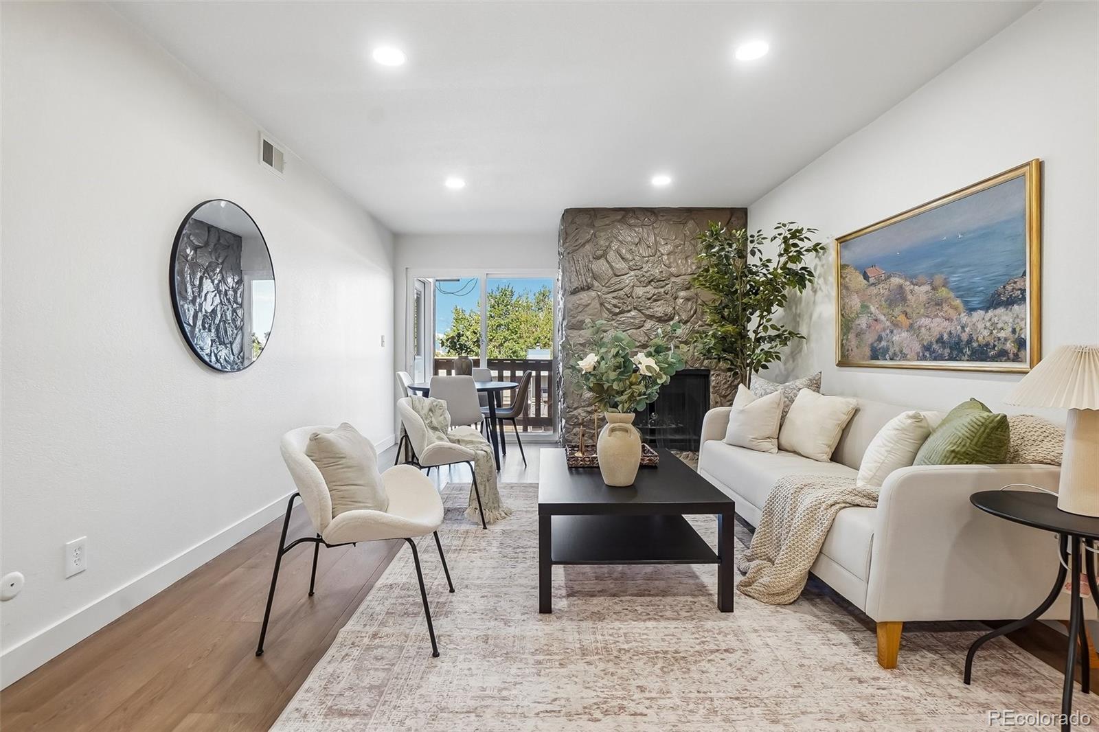 865 S Quebec Street Unit: 303B