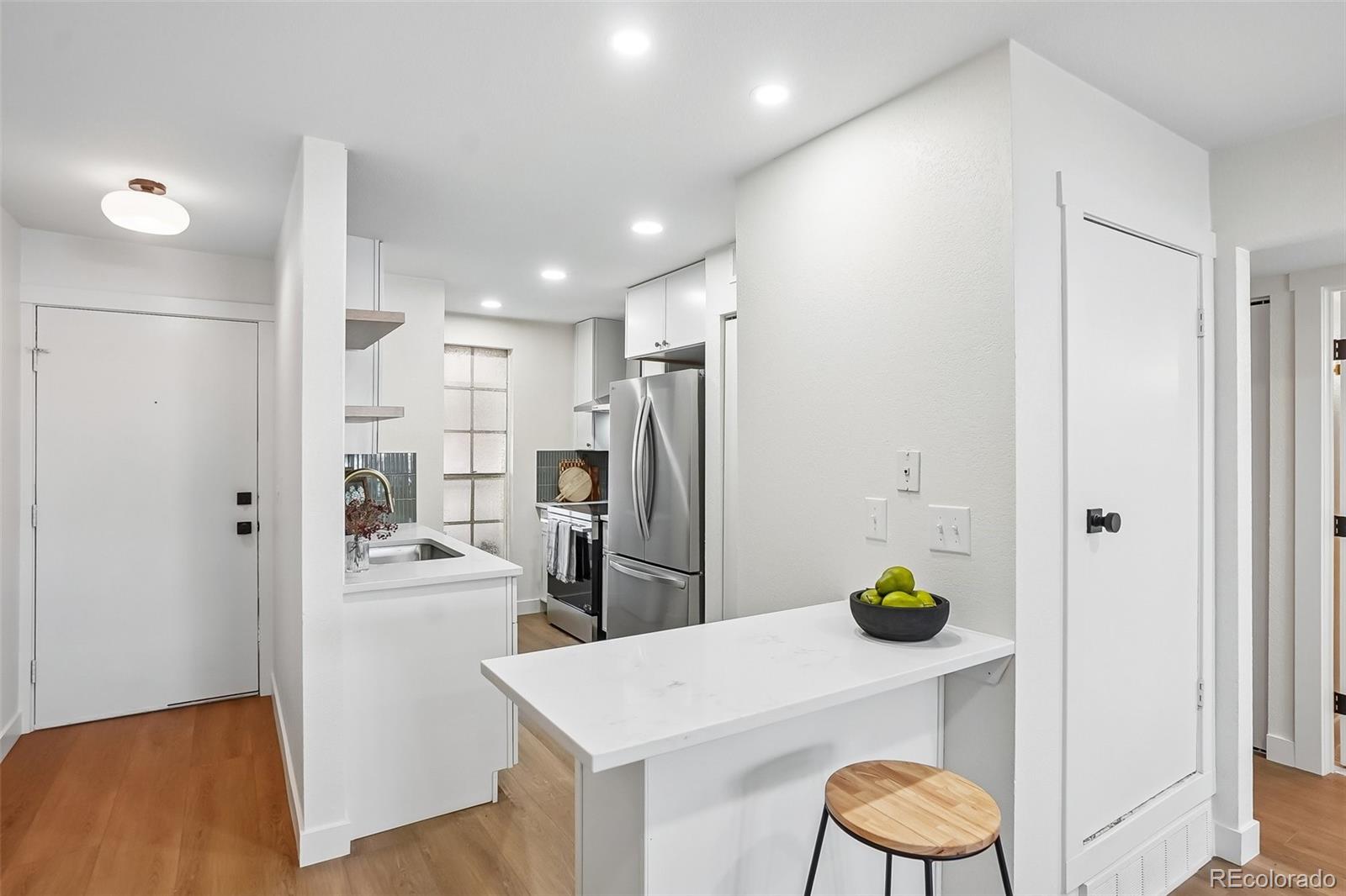 865 S Quebec Street Unit: 303B