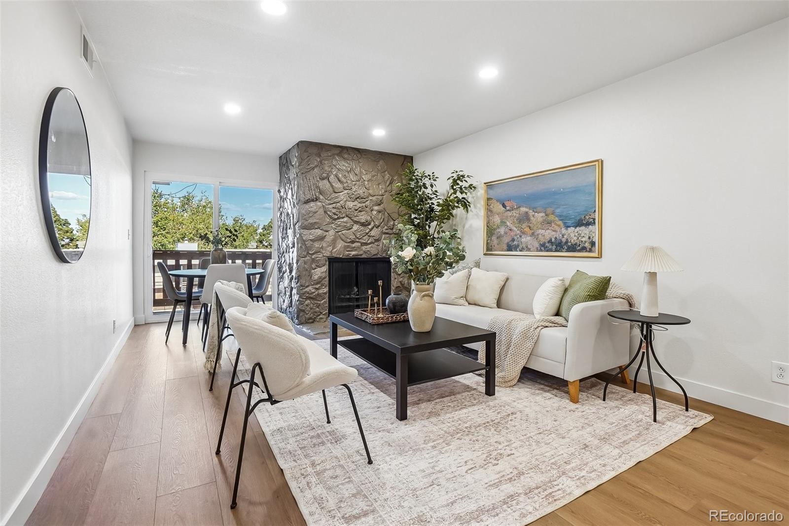 865 S Quebec Street Unit: 303B