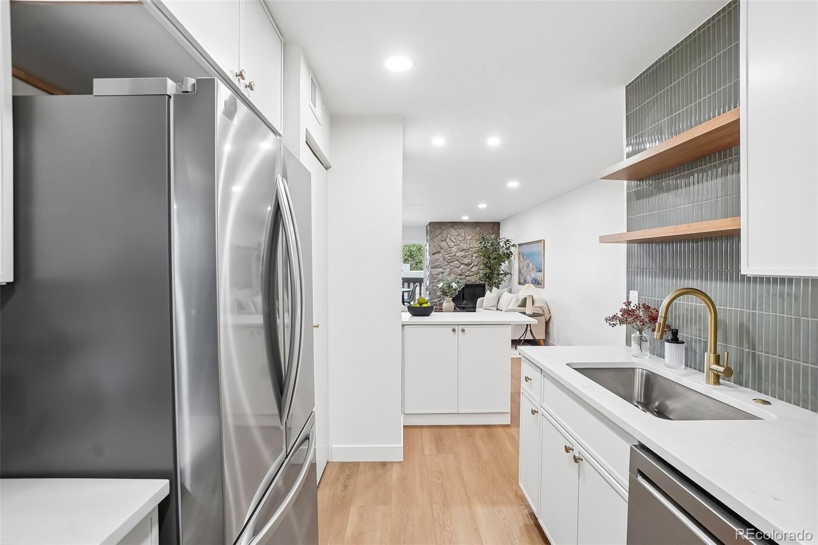 865 S Quebec Street Unit: 303B