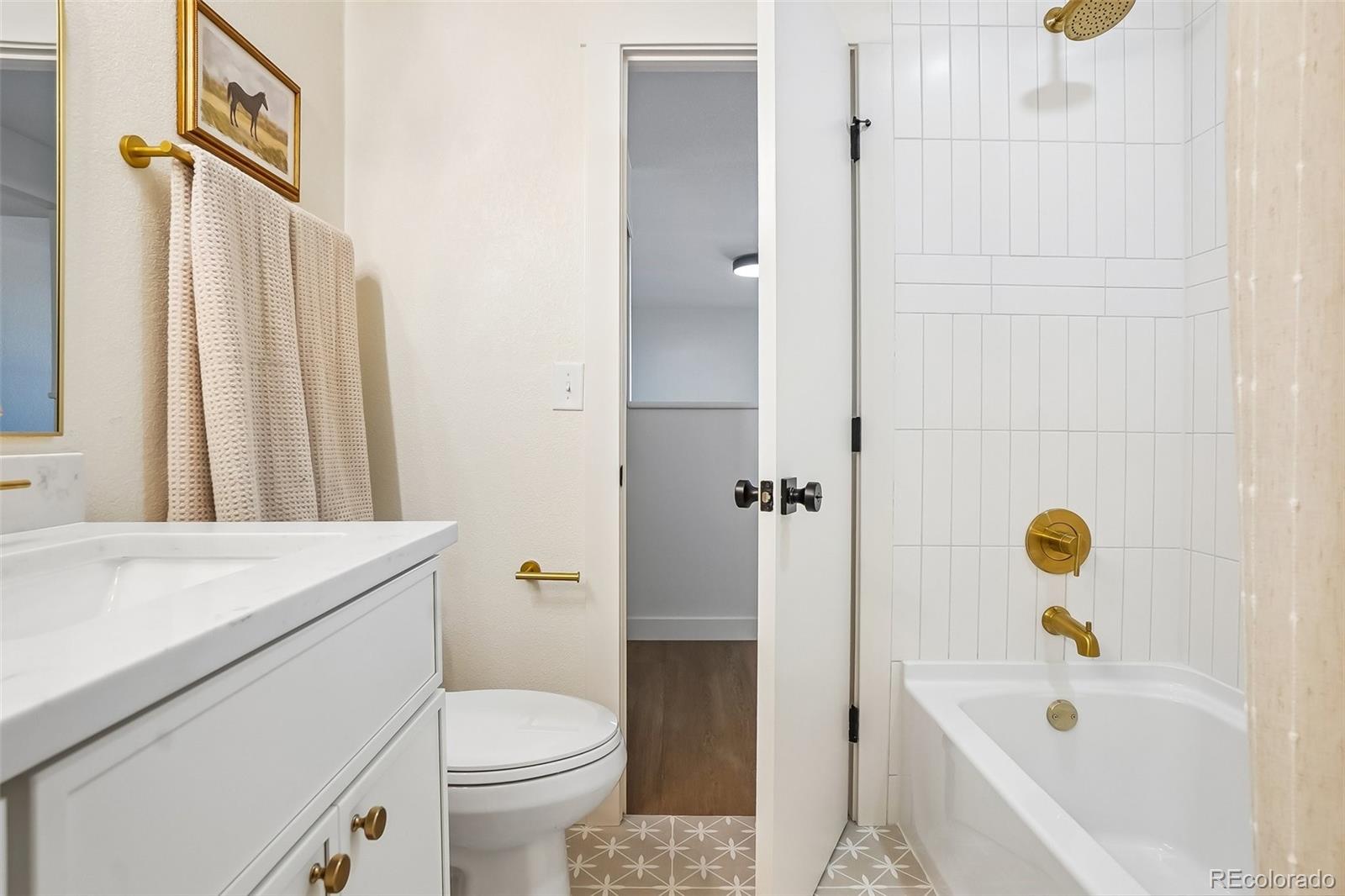 865 S Quebec Street Unit: 303B