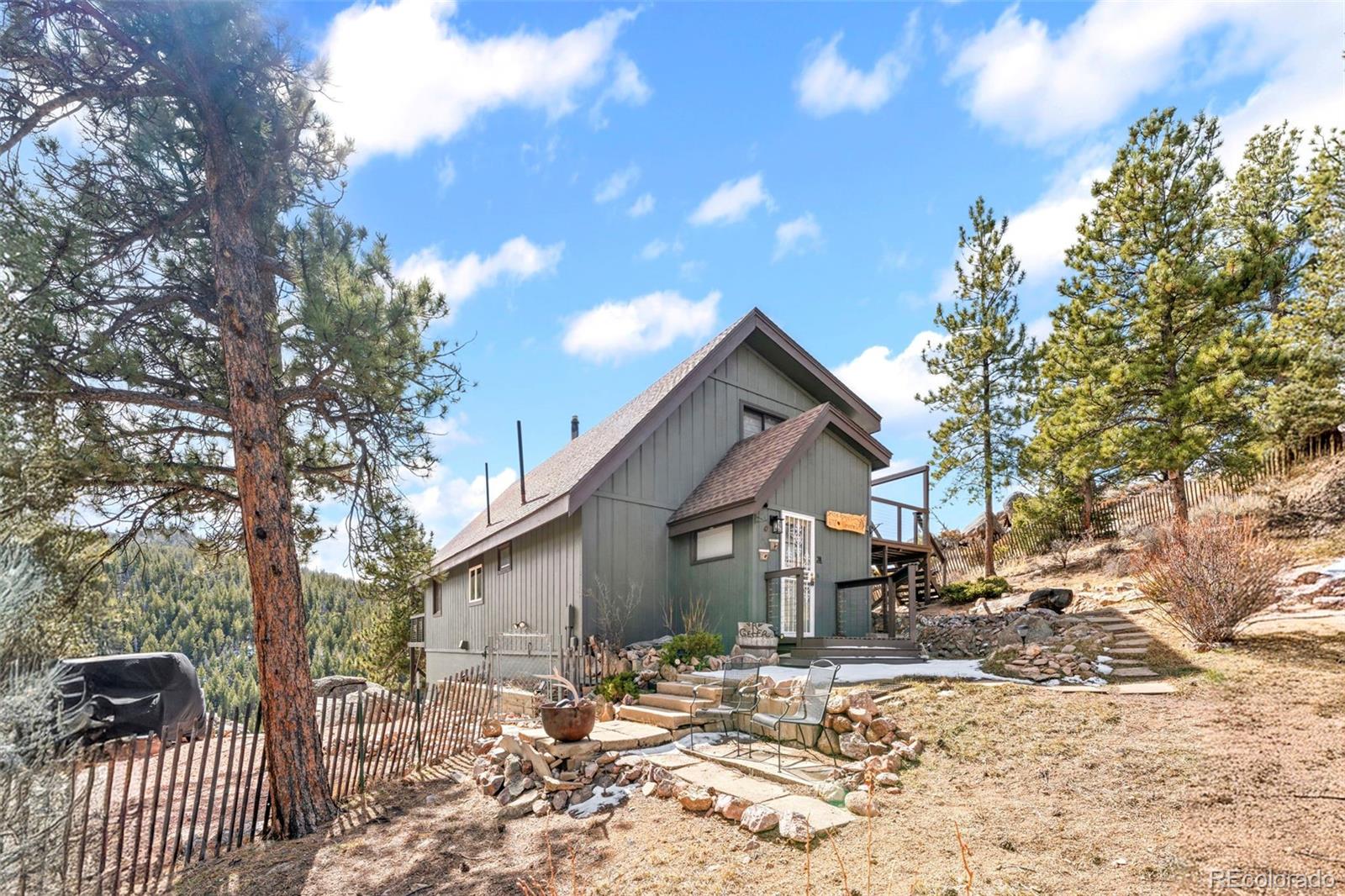 672 Comanche Circle
