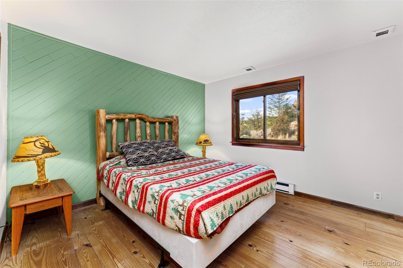 672 Comanche Circle