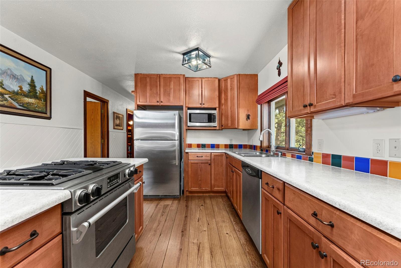 672 Comanche Circle