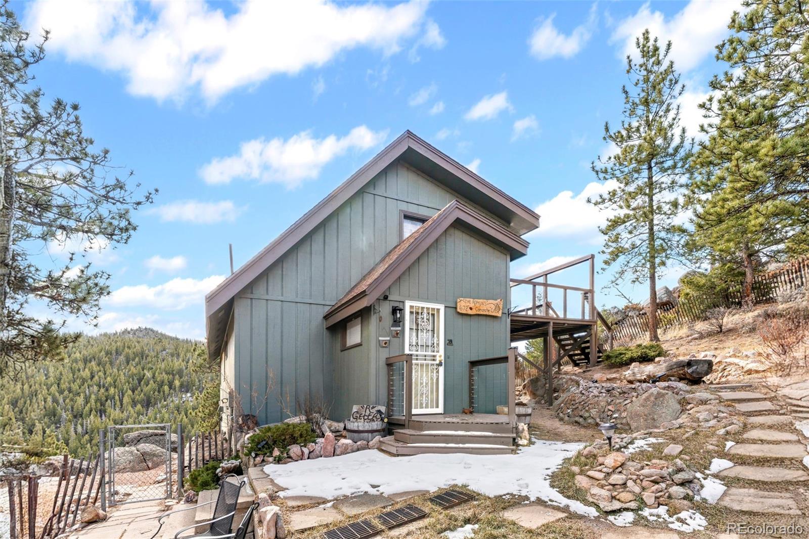 672 Comanche Circle