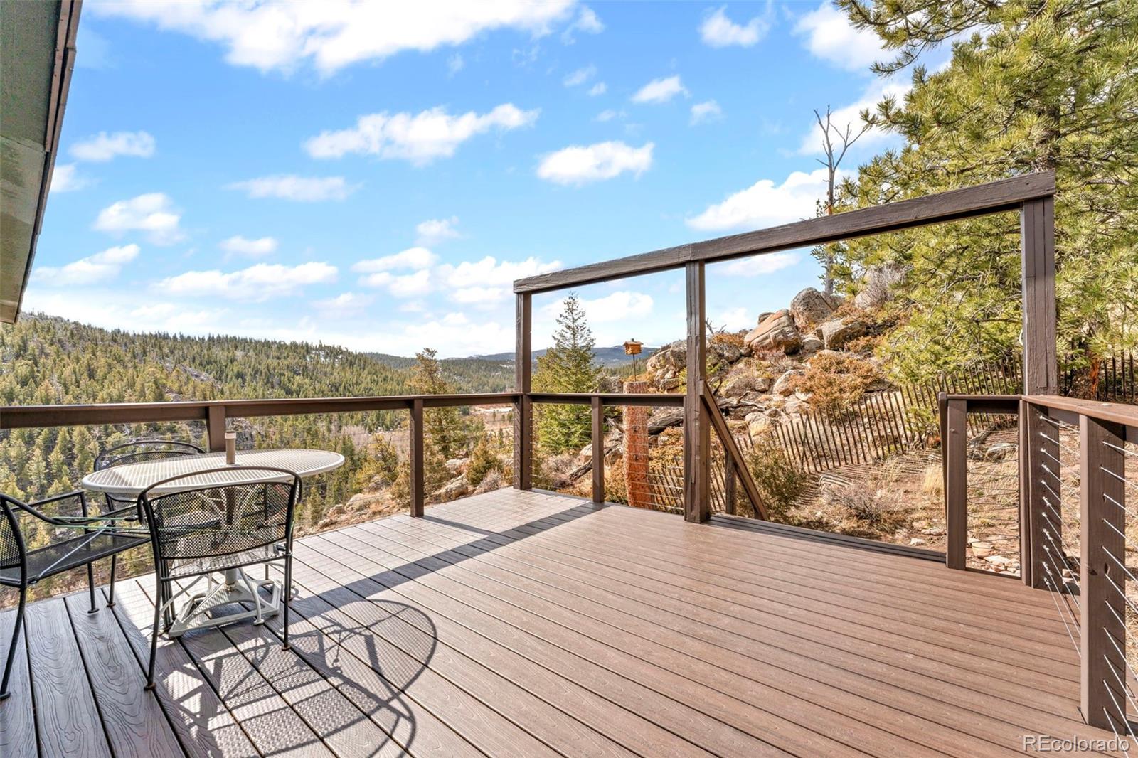 672 Comanche Circle