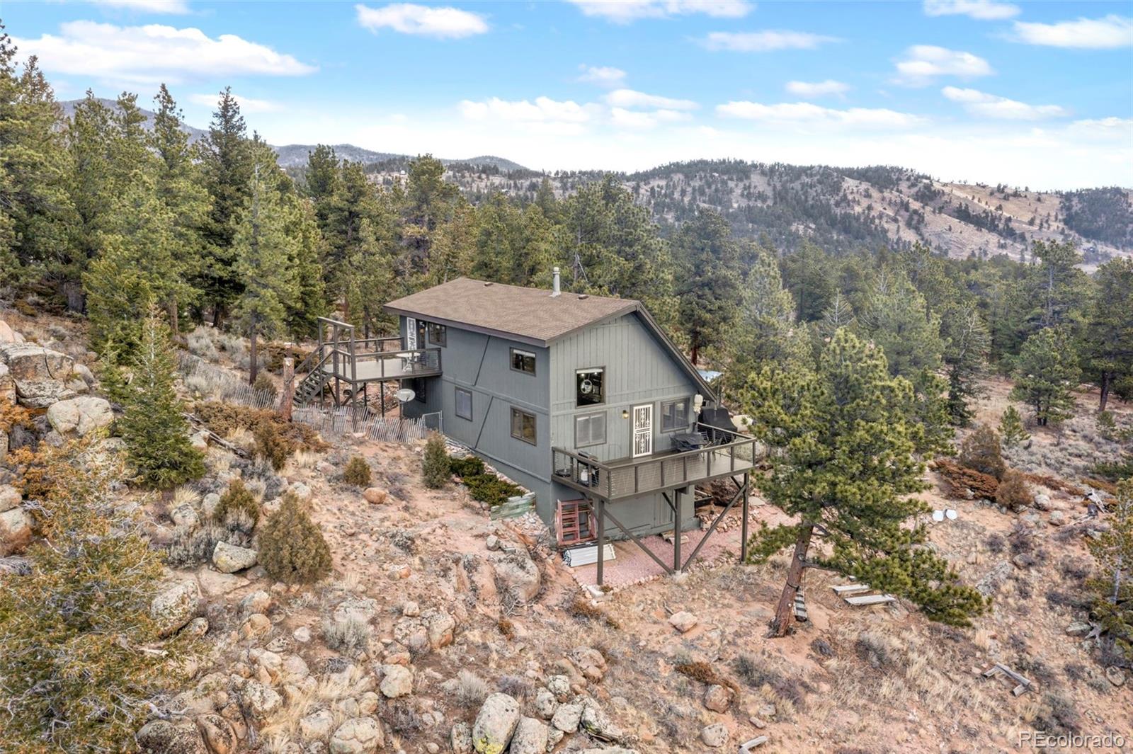672 Comanche Circle