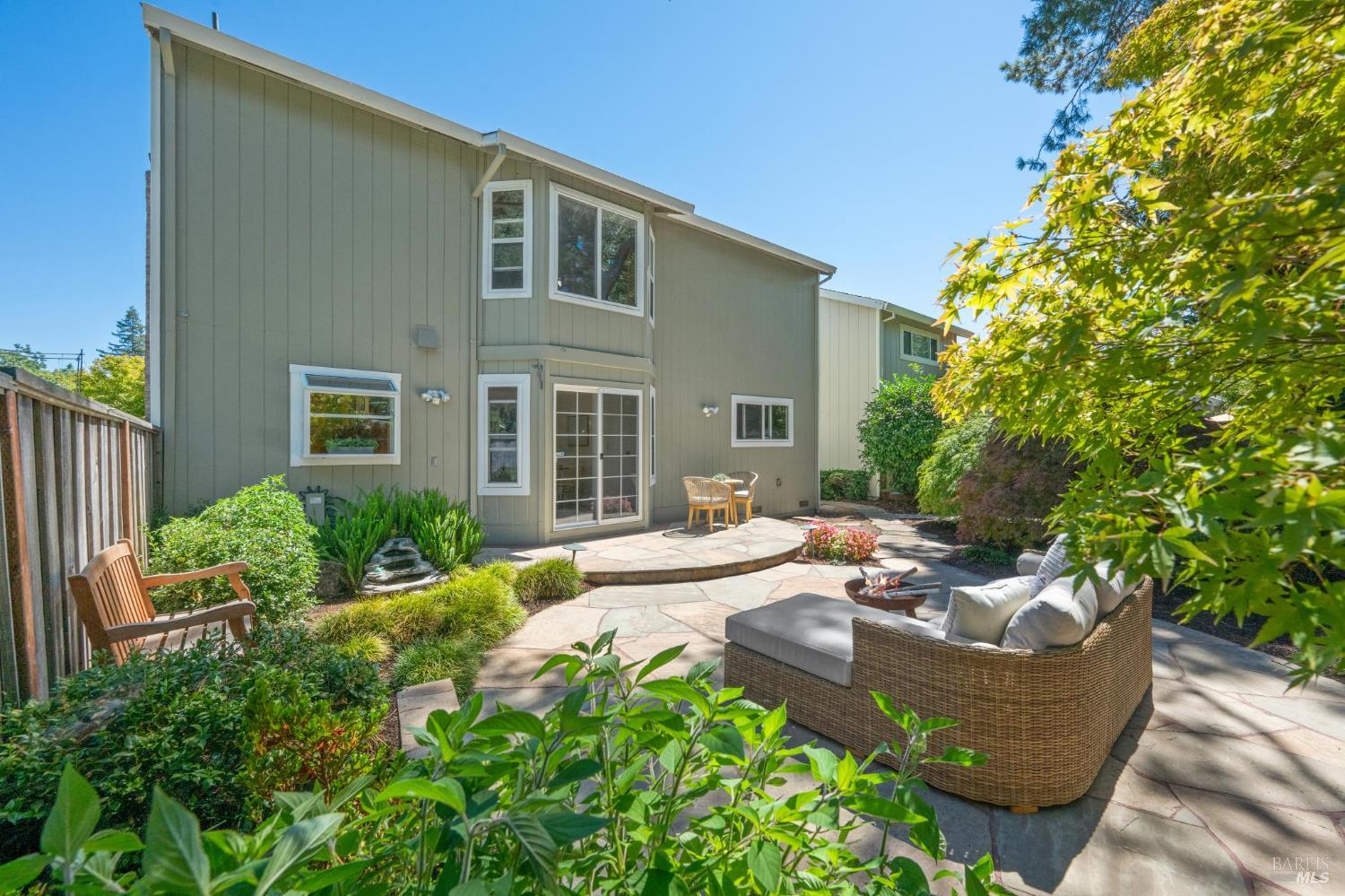 1736 Arroyo Sierra Cir