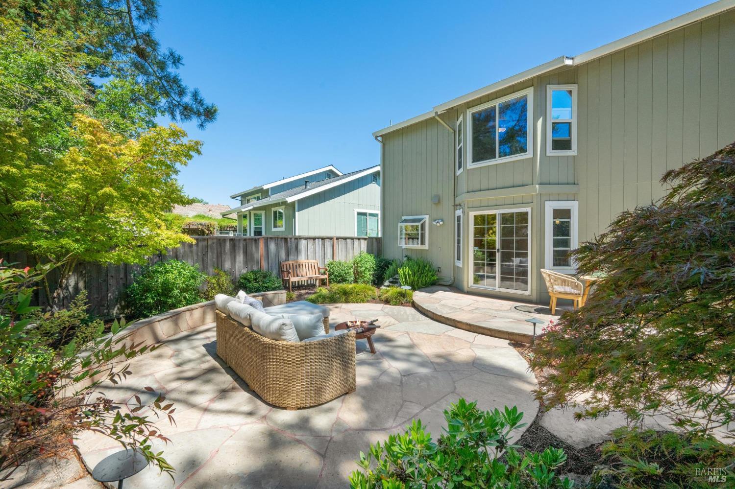 1736 Arroyo Sierra Cir