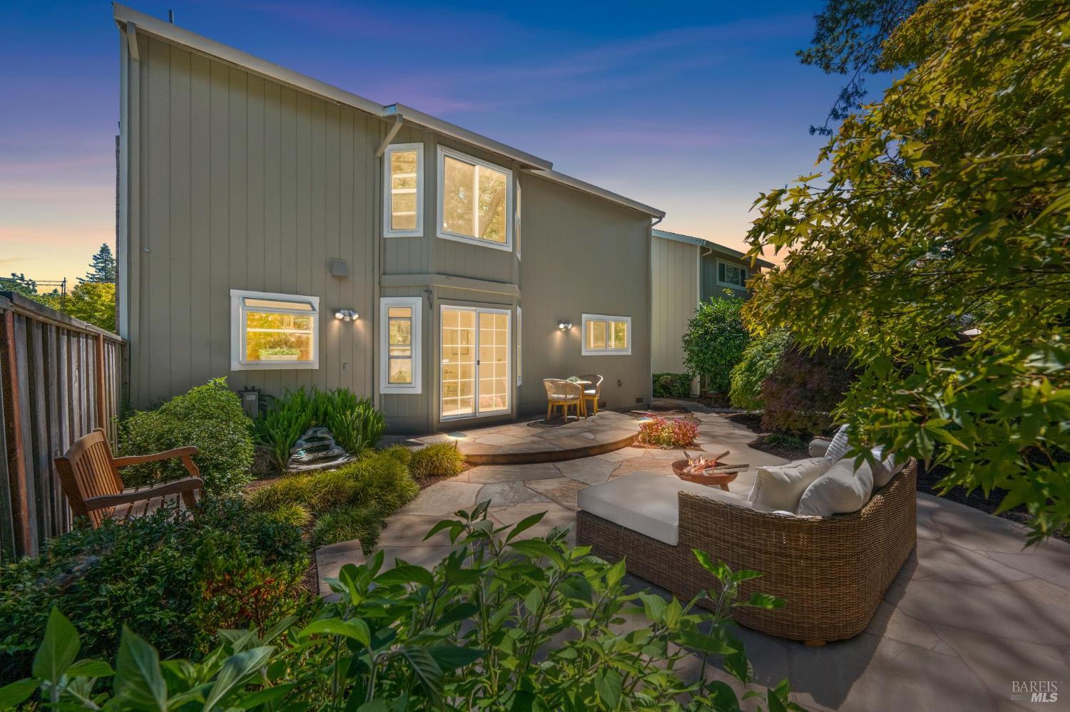 1736 Arroyo Sierra Cir