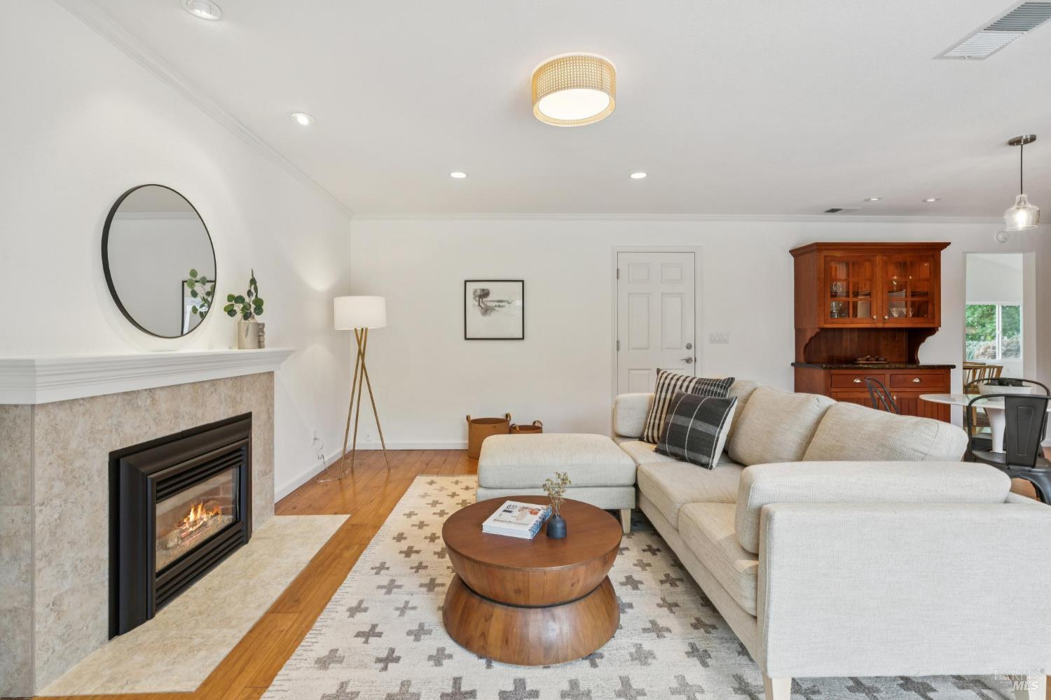304 Parkview Ct