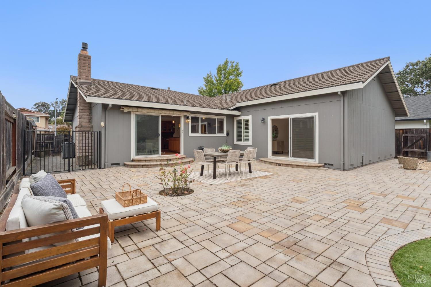 304 Parkview Ct