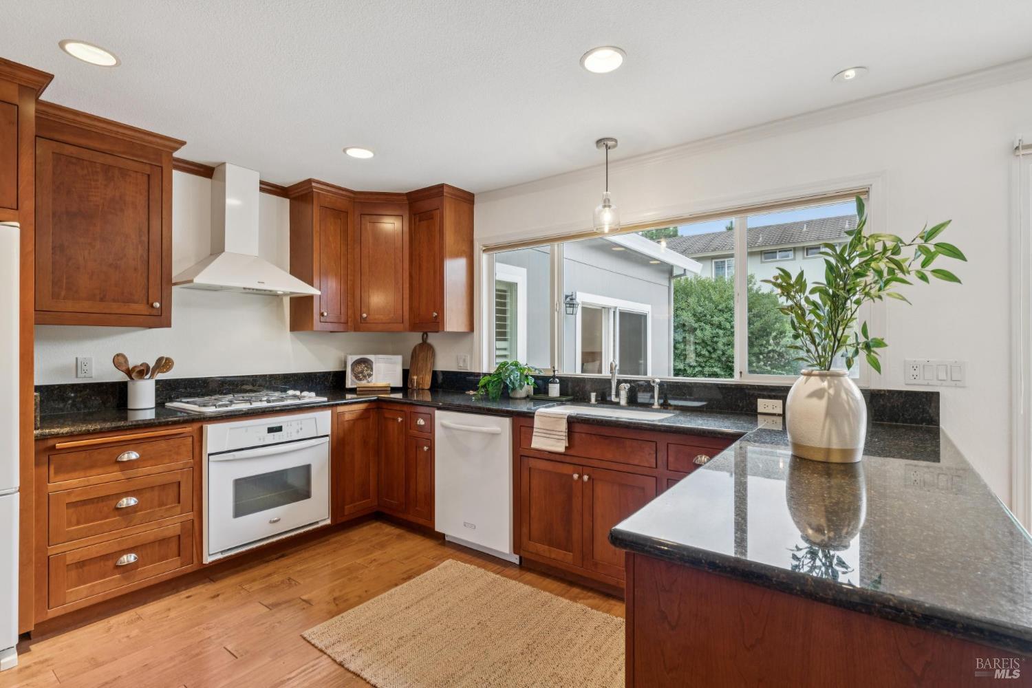 304 Parkview Ct