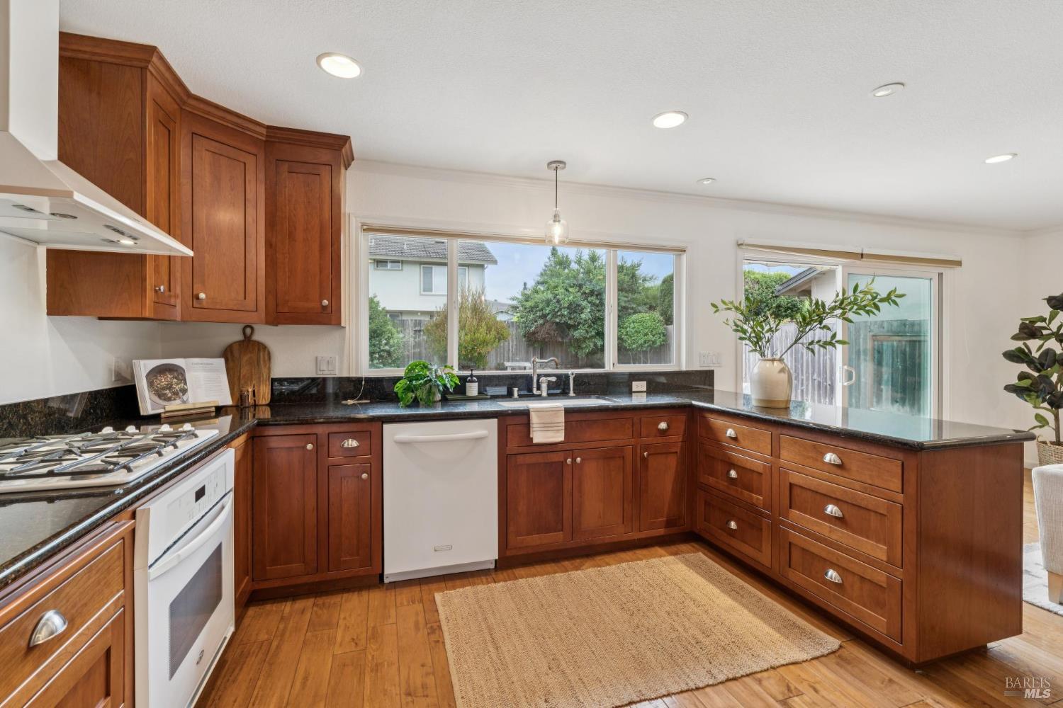 304 Parkview Ct