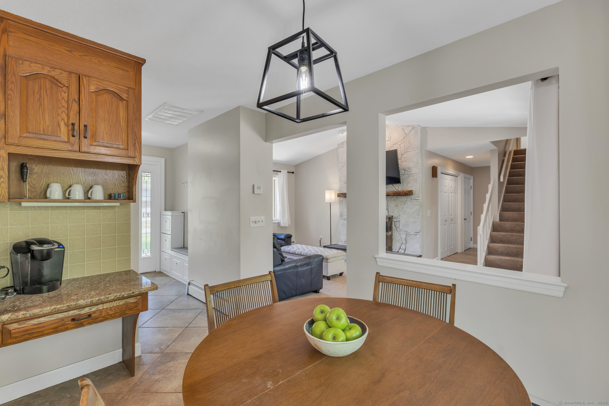 96 Stonefield Trail