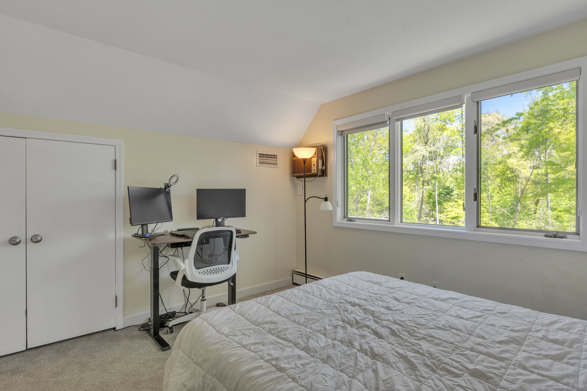 96 Stonefield Trail