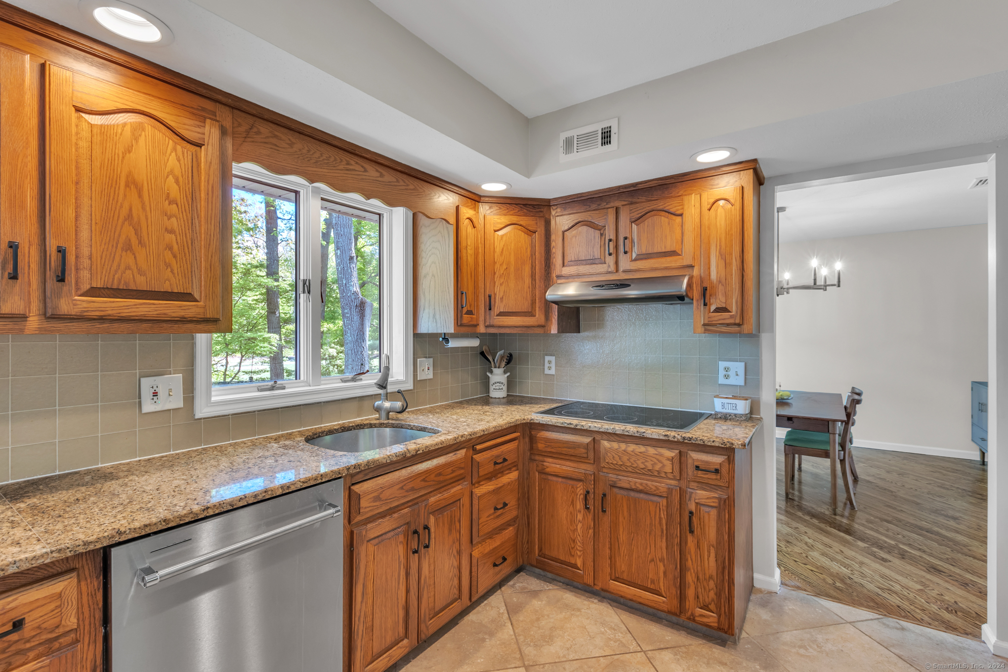 96 Stonefield Trail