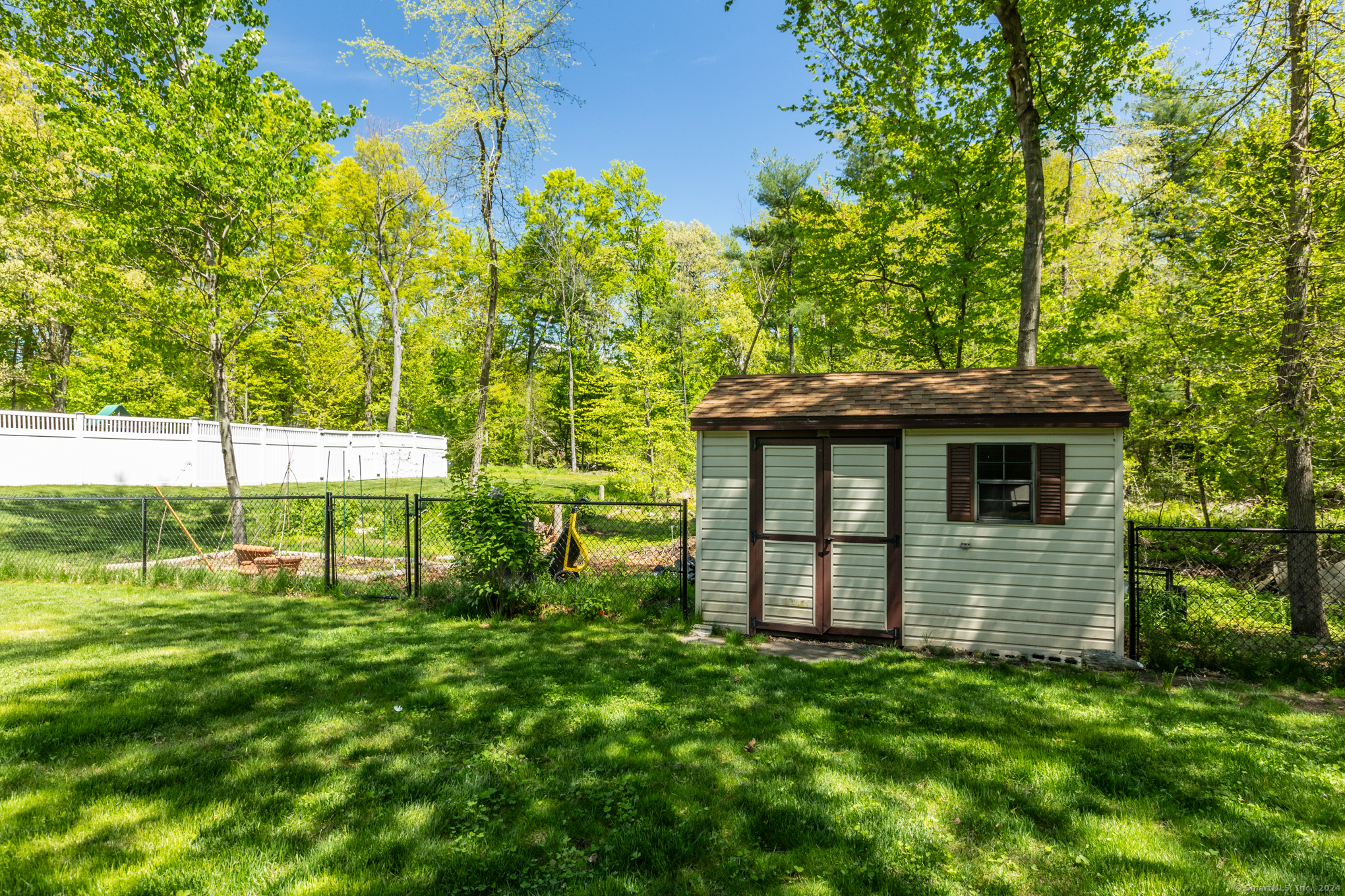 96 Stonefield Trail