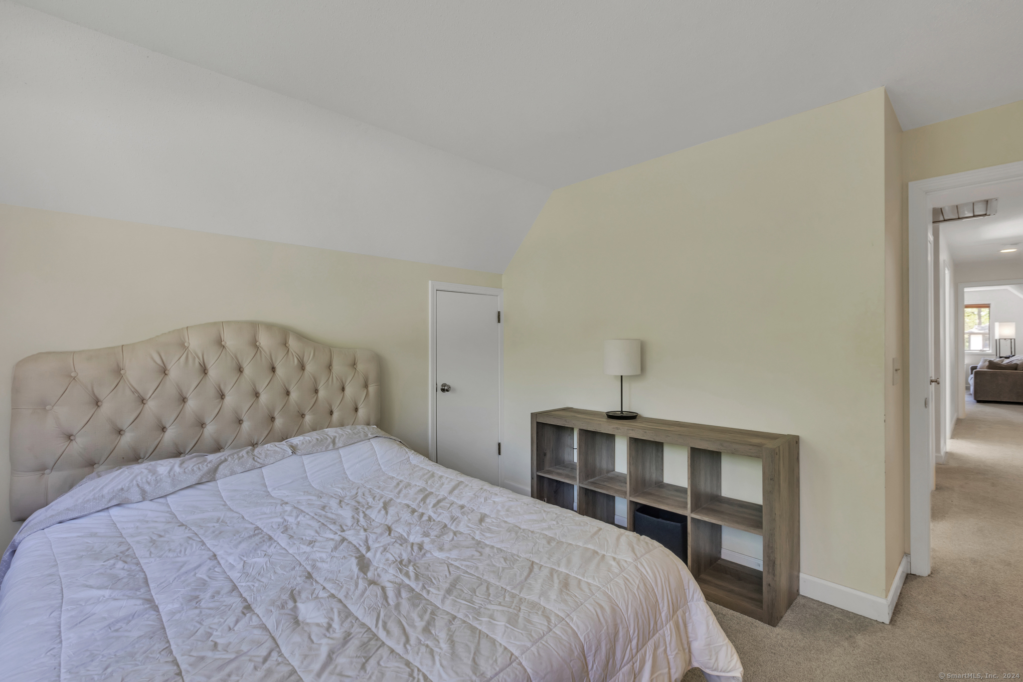 96 Stonefield Trail