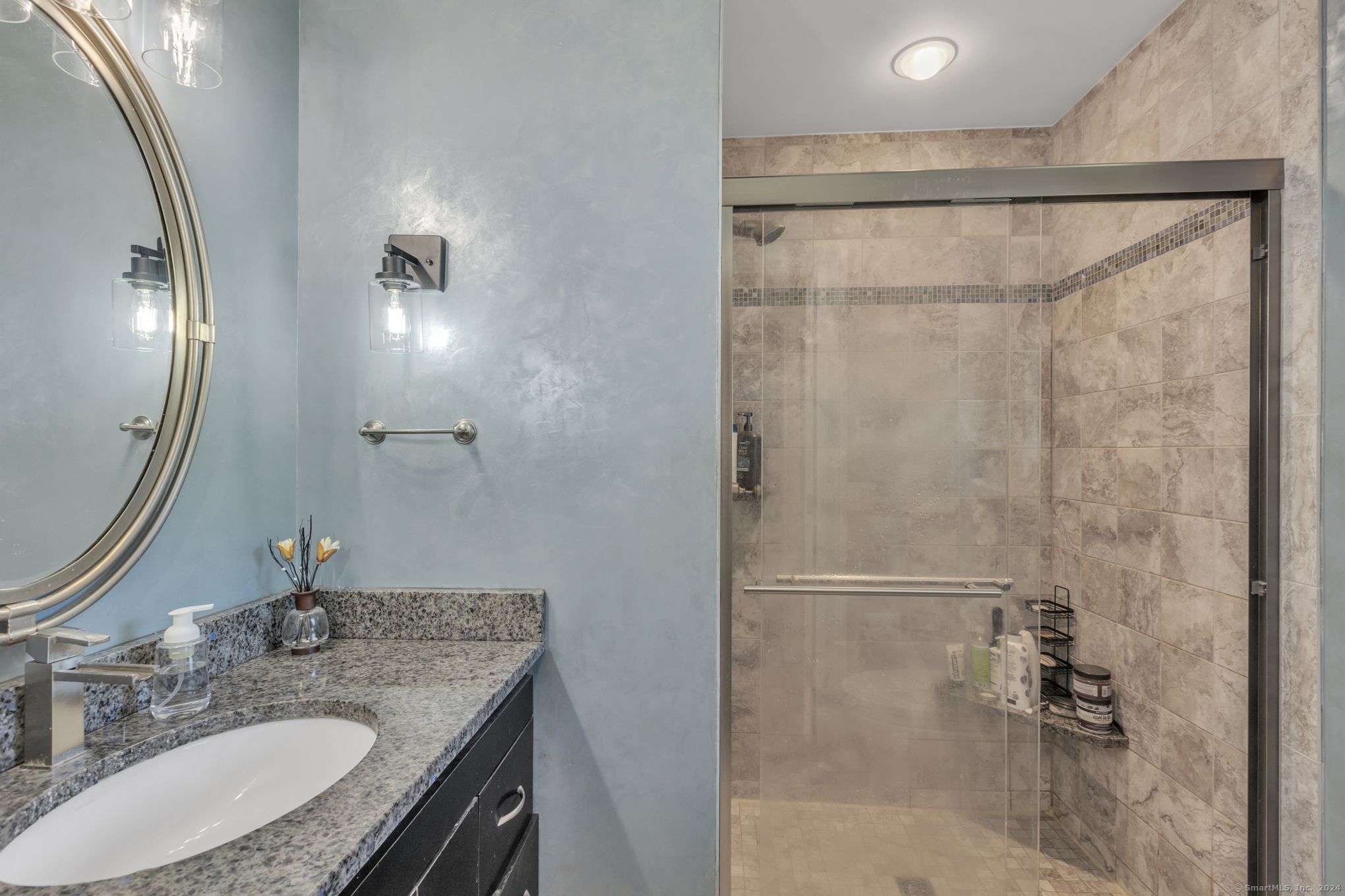 96 Stonefield Trail