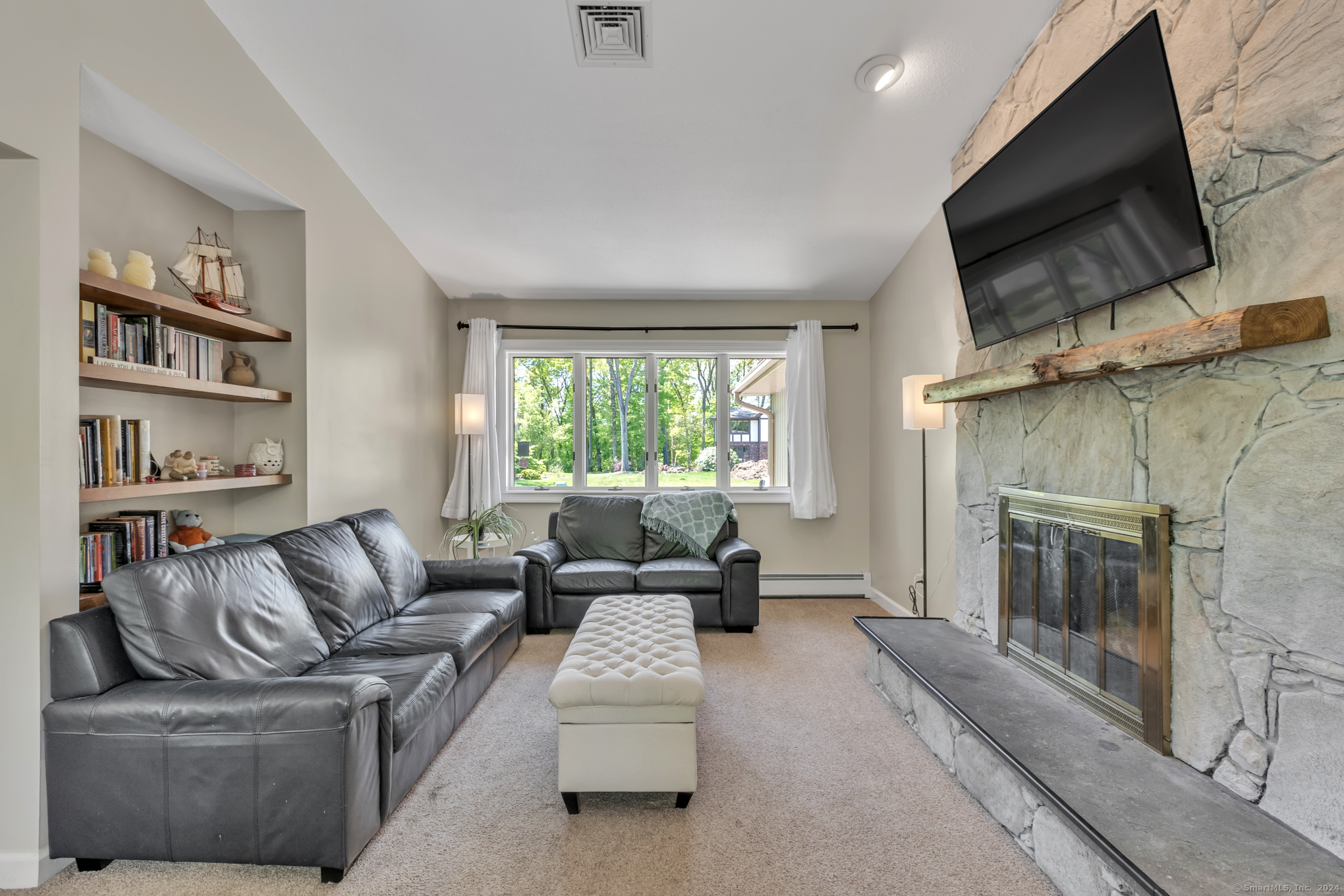 96 Stonefield Trail