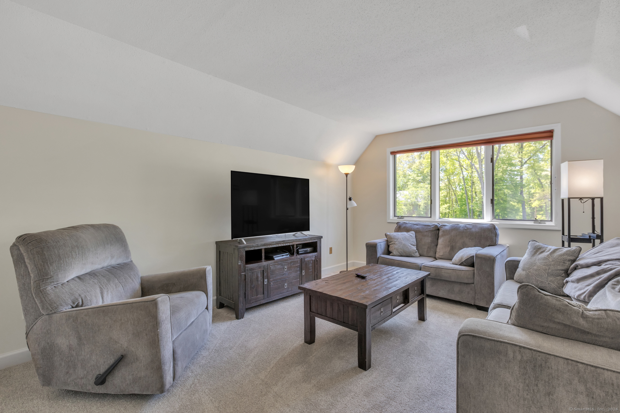 96 Stonefield Trail
