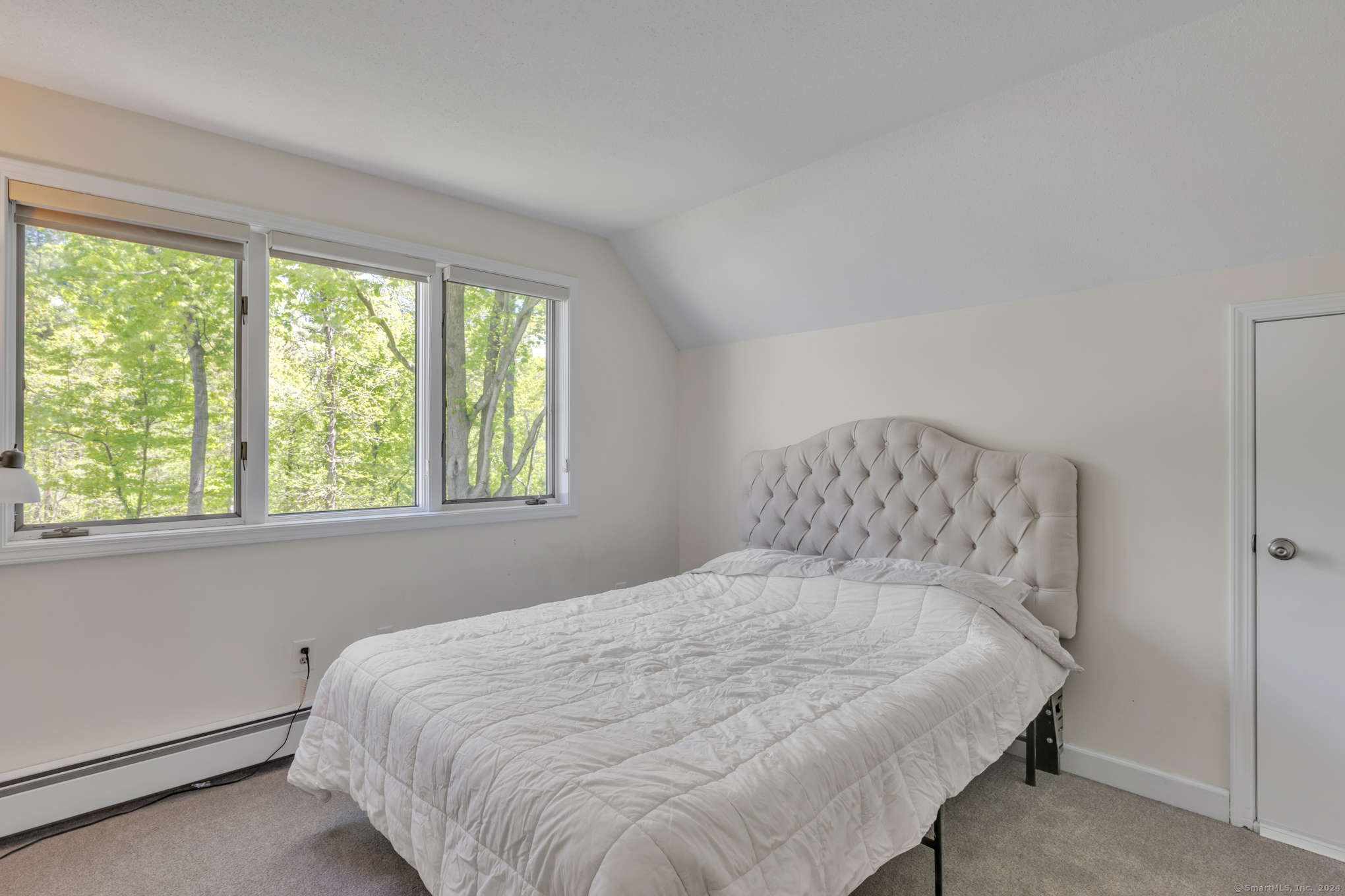 96 Stonefield Trail