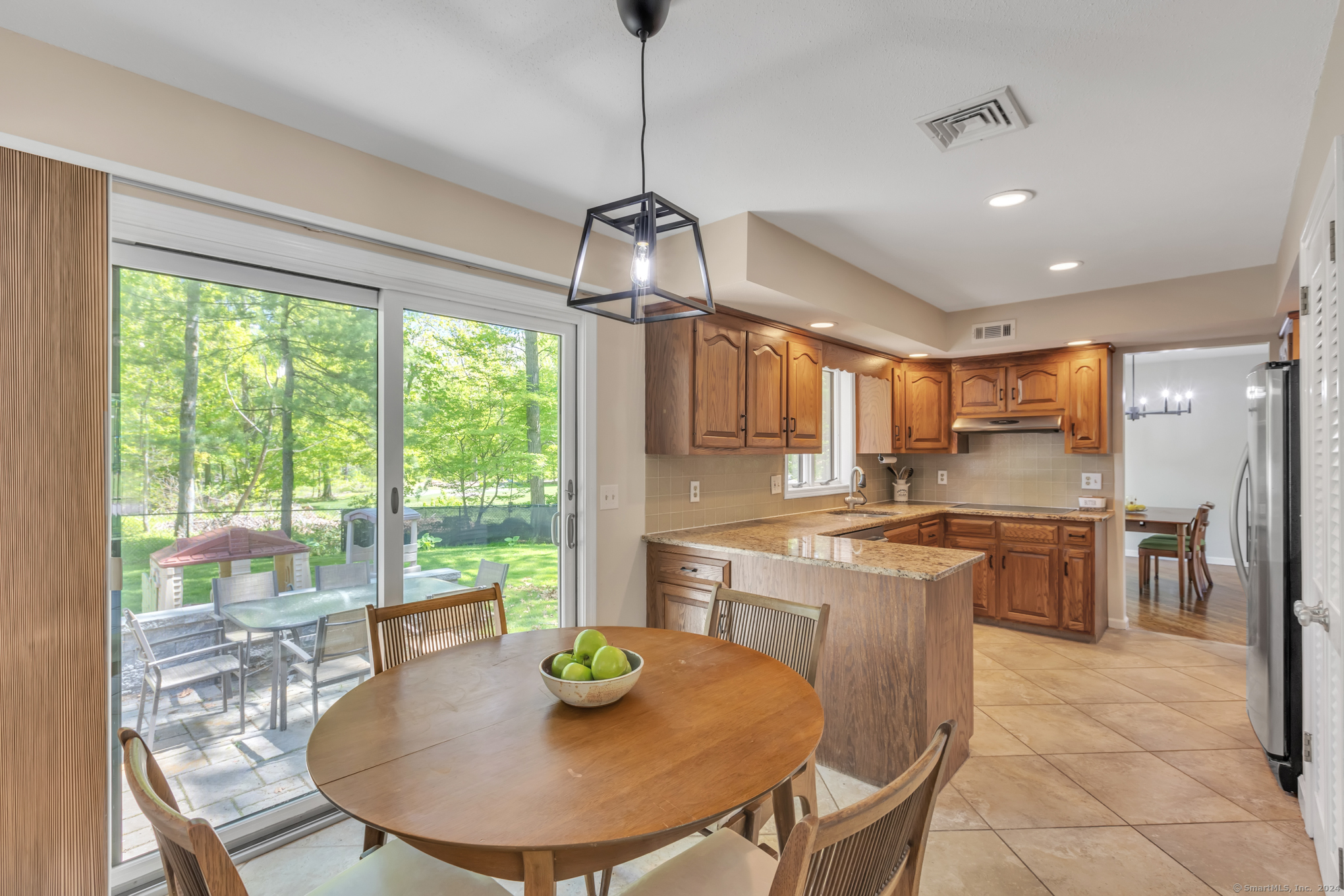 96 Stonefield Trail