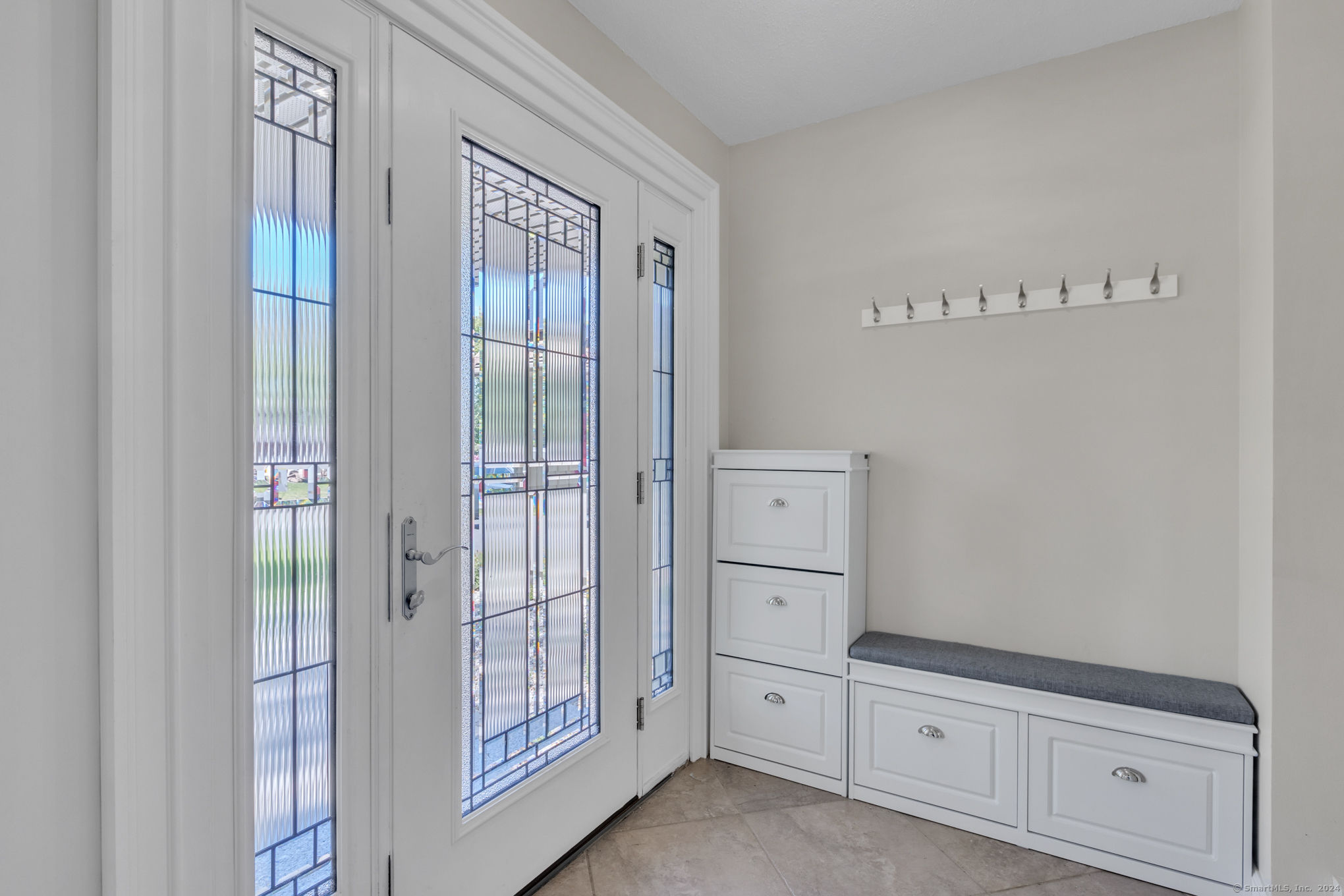 96 Stonefield Trail