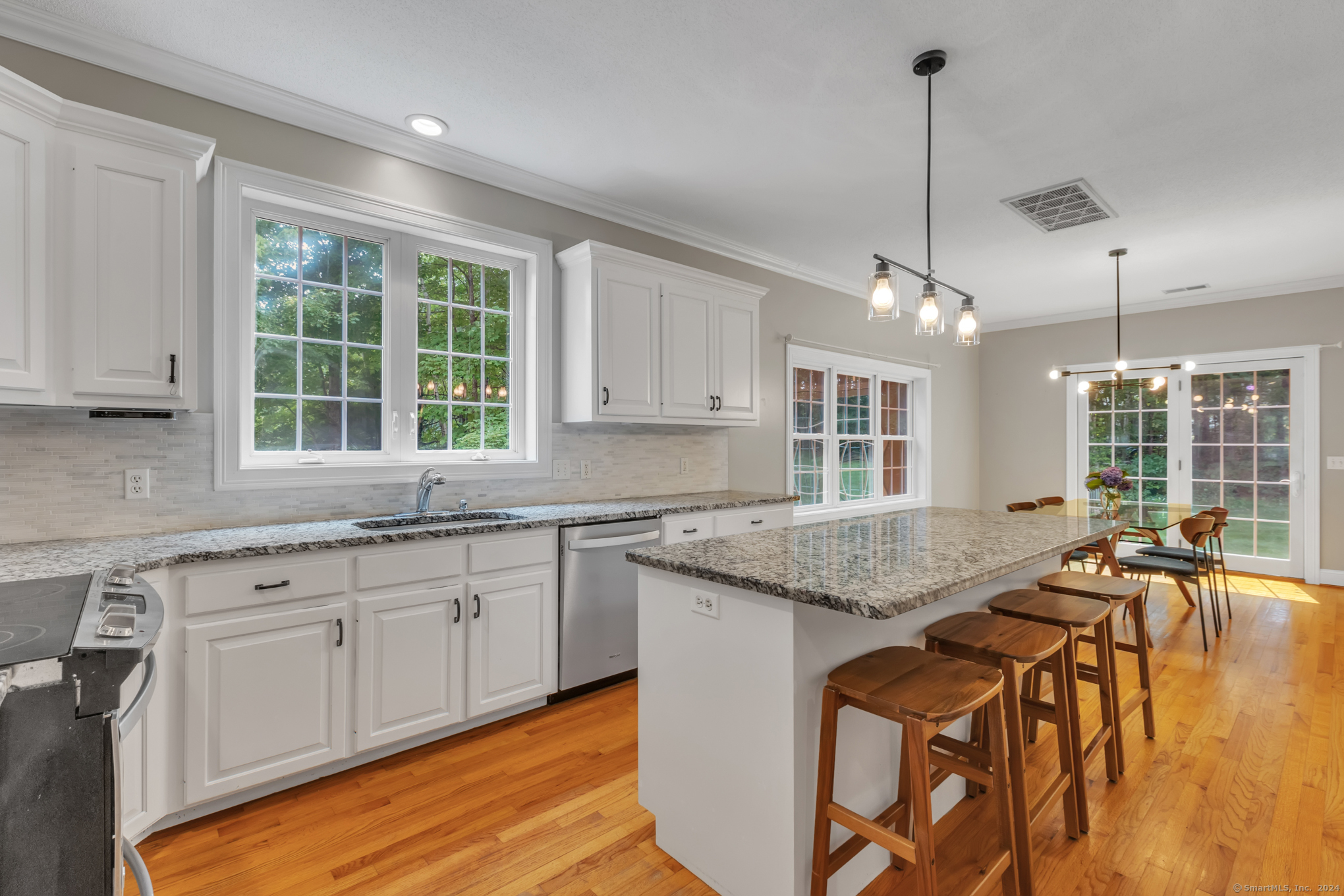 6 Boulder Ridge Drive