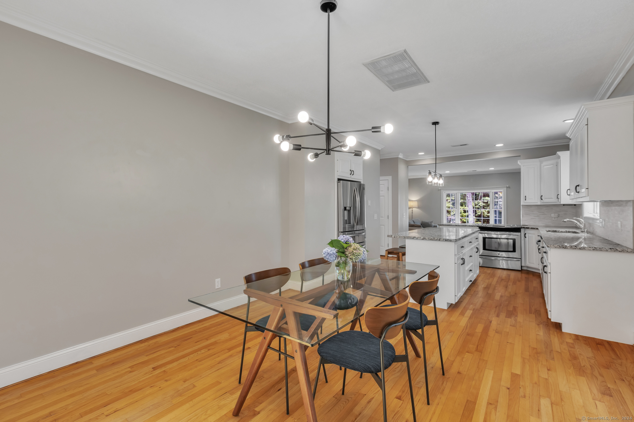 6 Boulder Ridge Drive