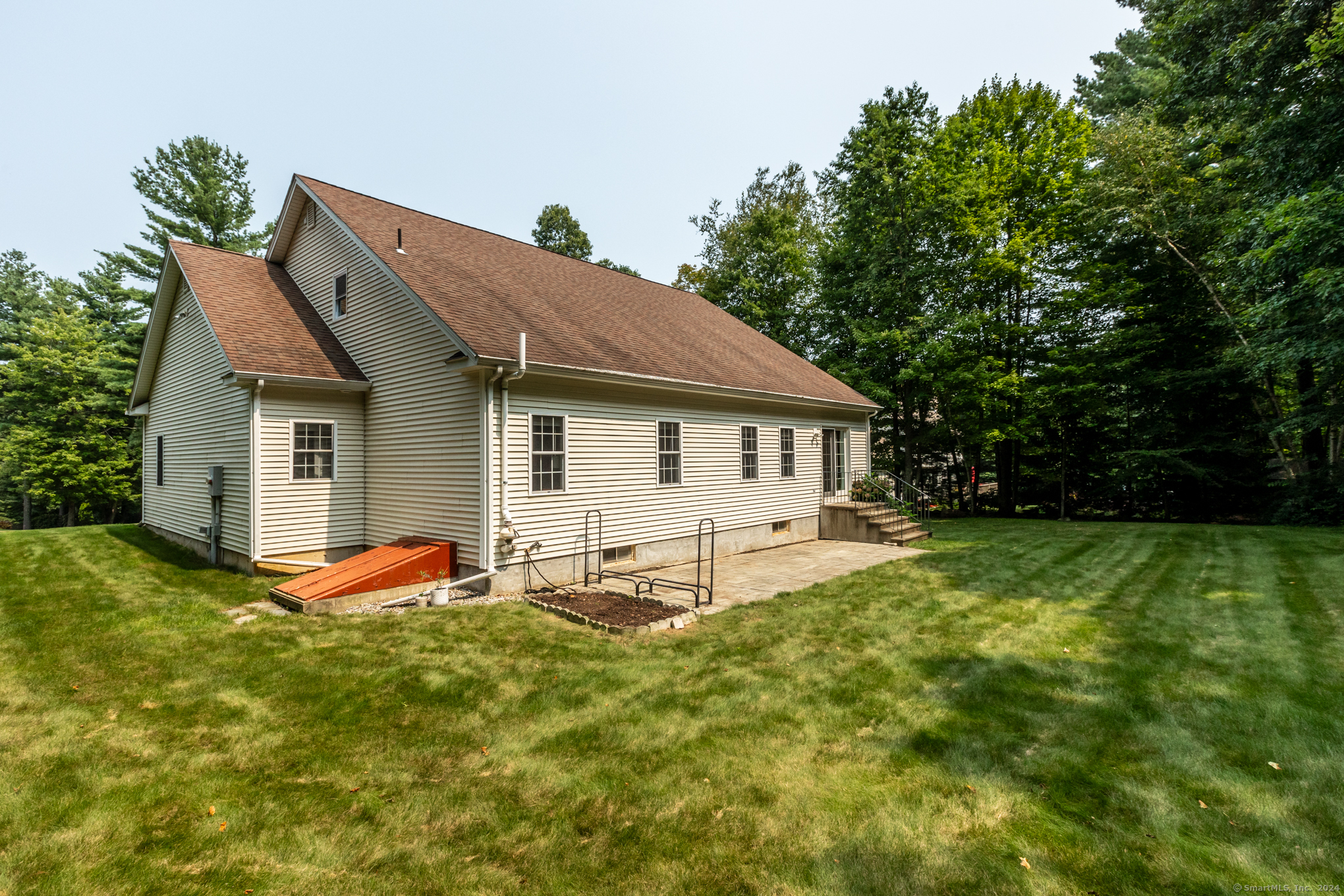 6 Boulder Ridge Drive