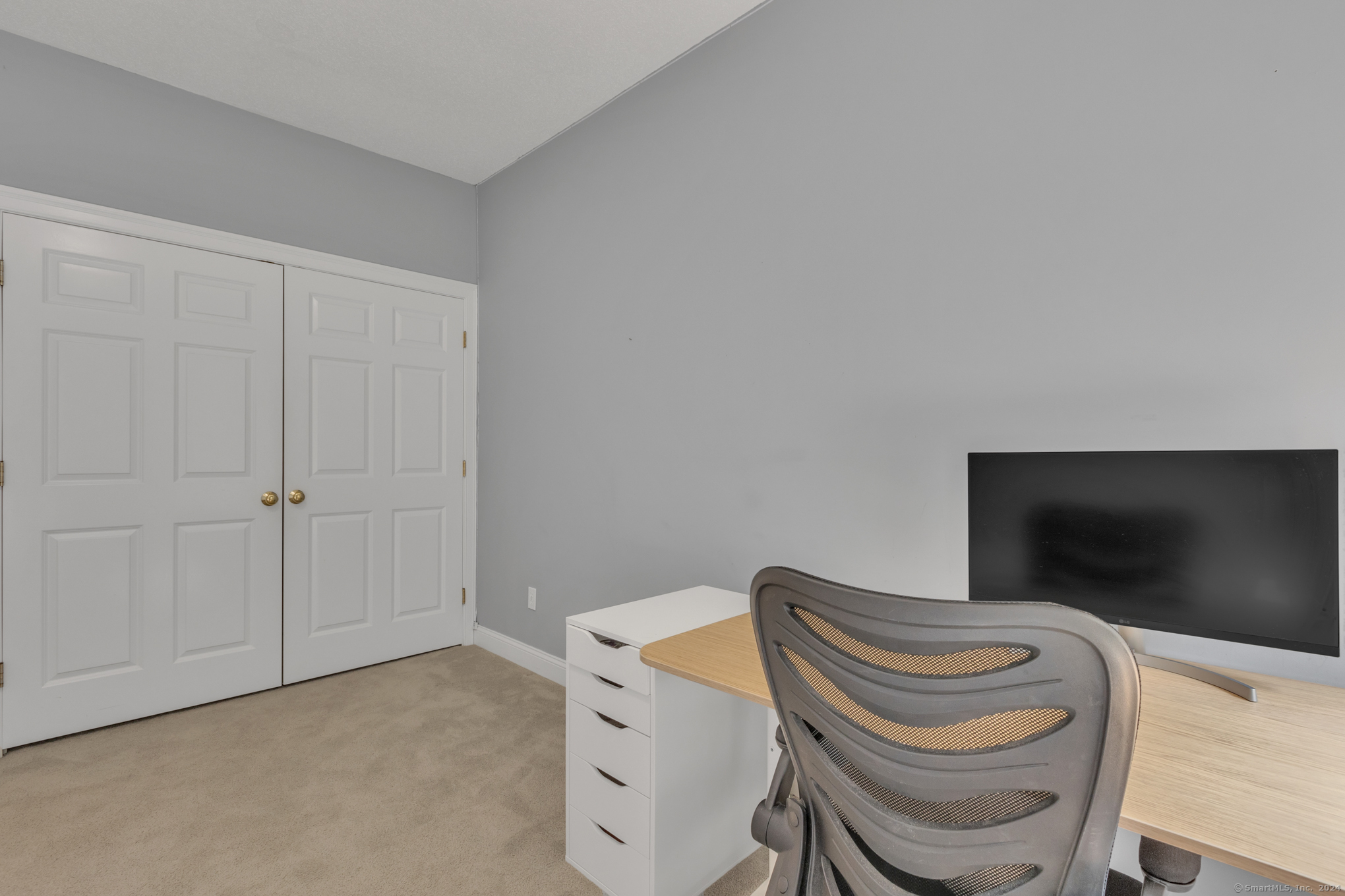 6 Boulder Ridge Drive