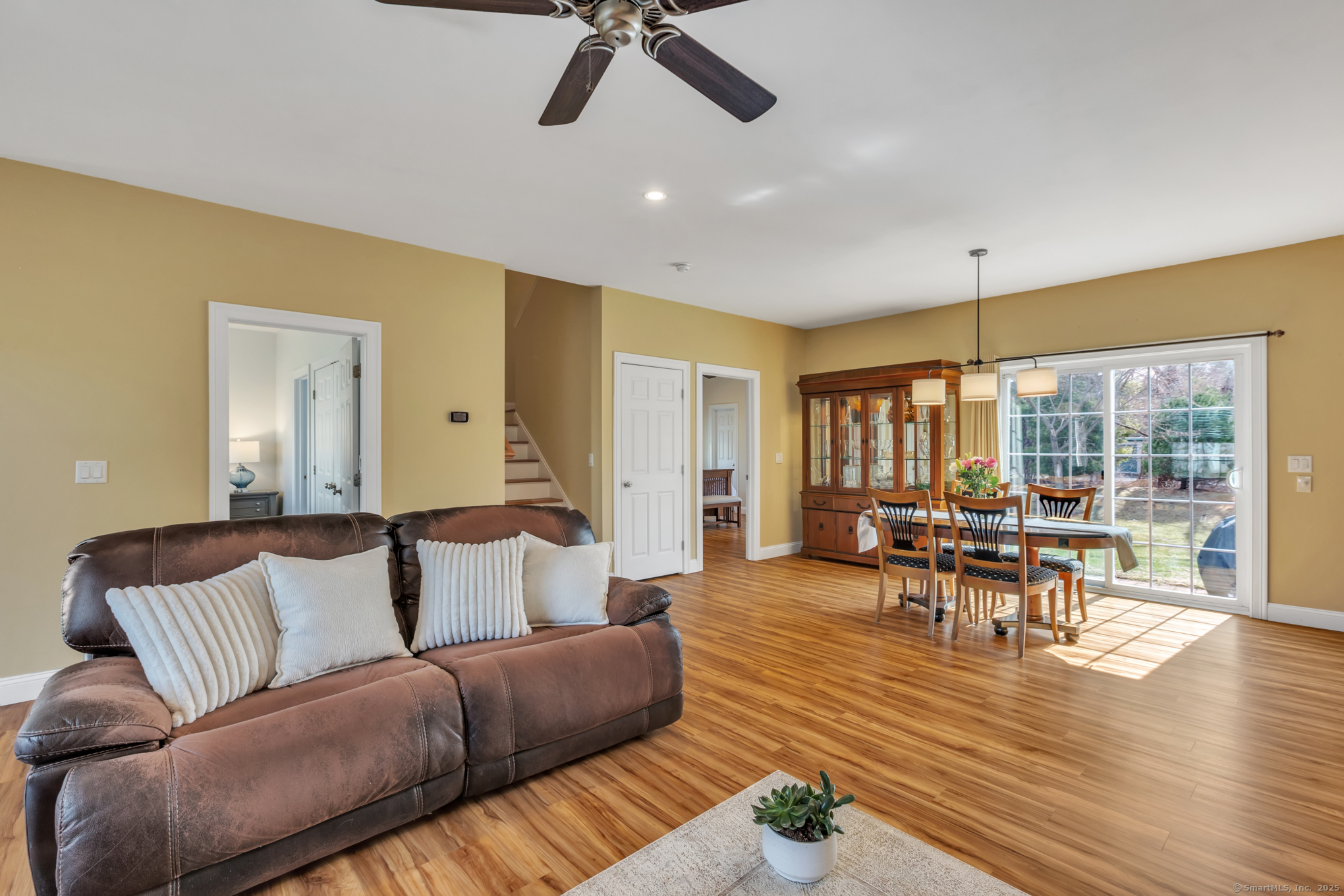 5 Christopher Court 5