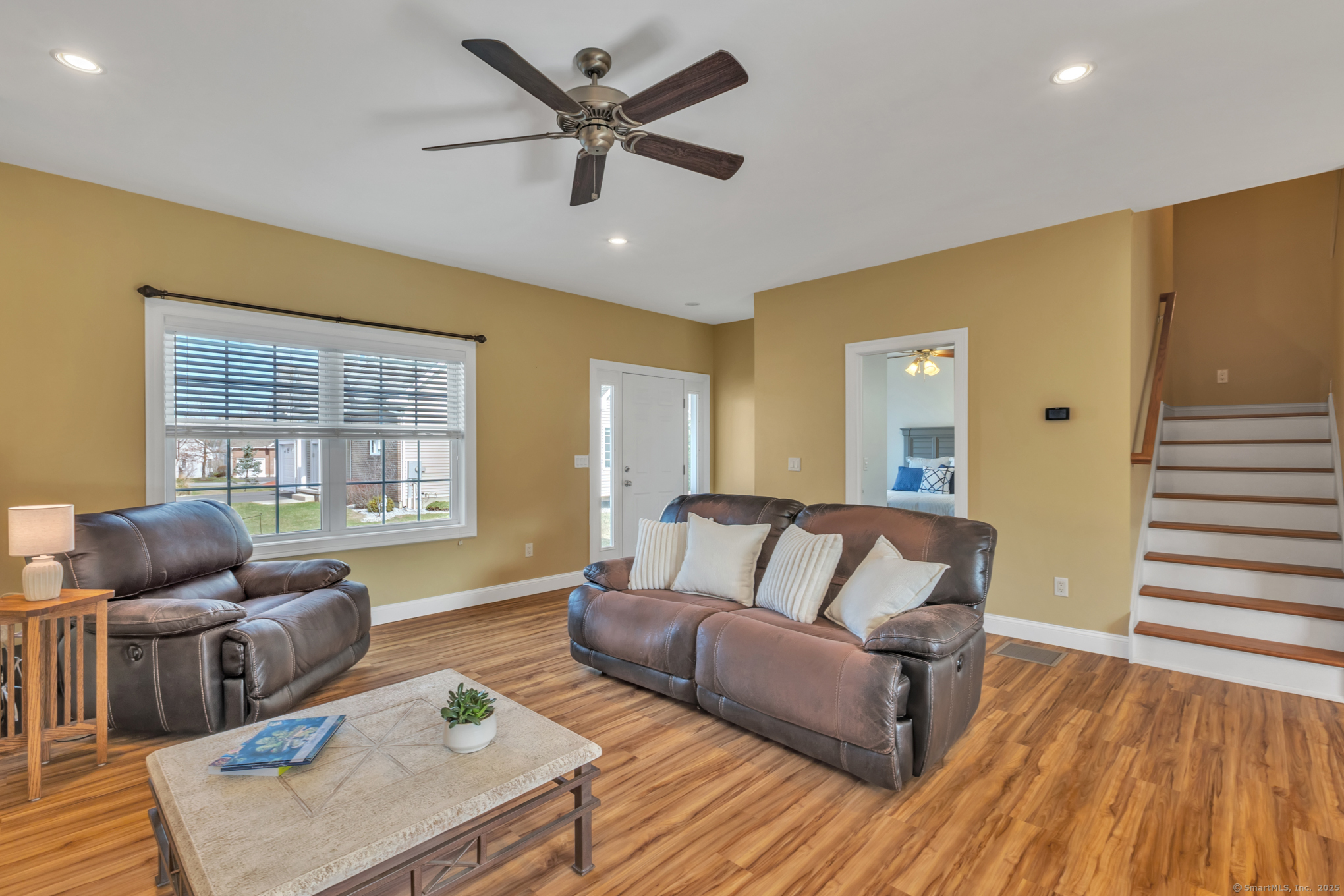 5 Christopher Court 5